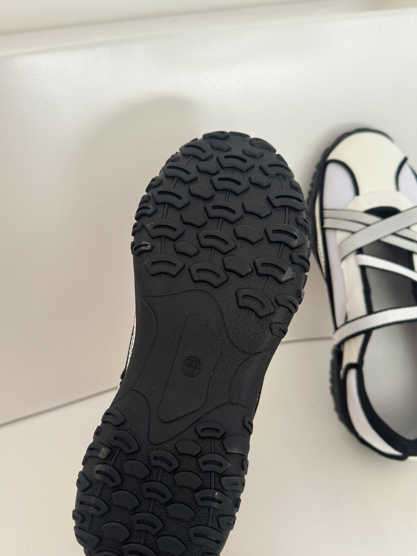 Off Duty Ballet Sneakers (Black)