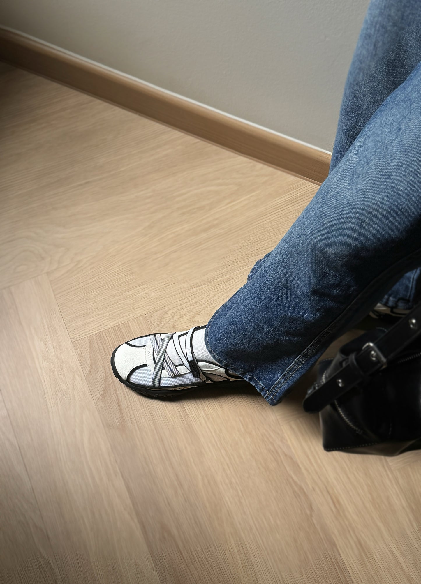 Off Duty Ballet Sneakers (Black)