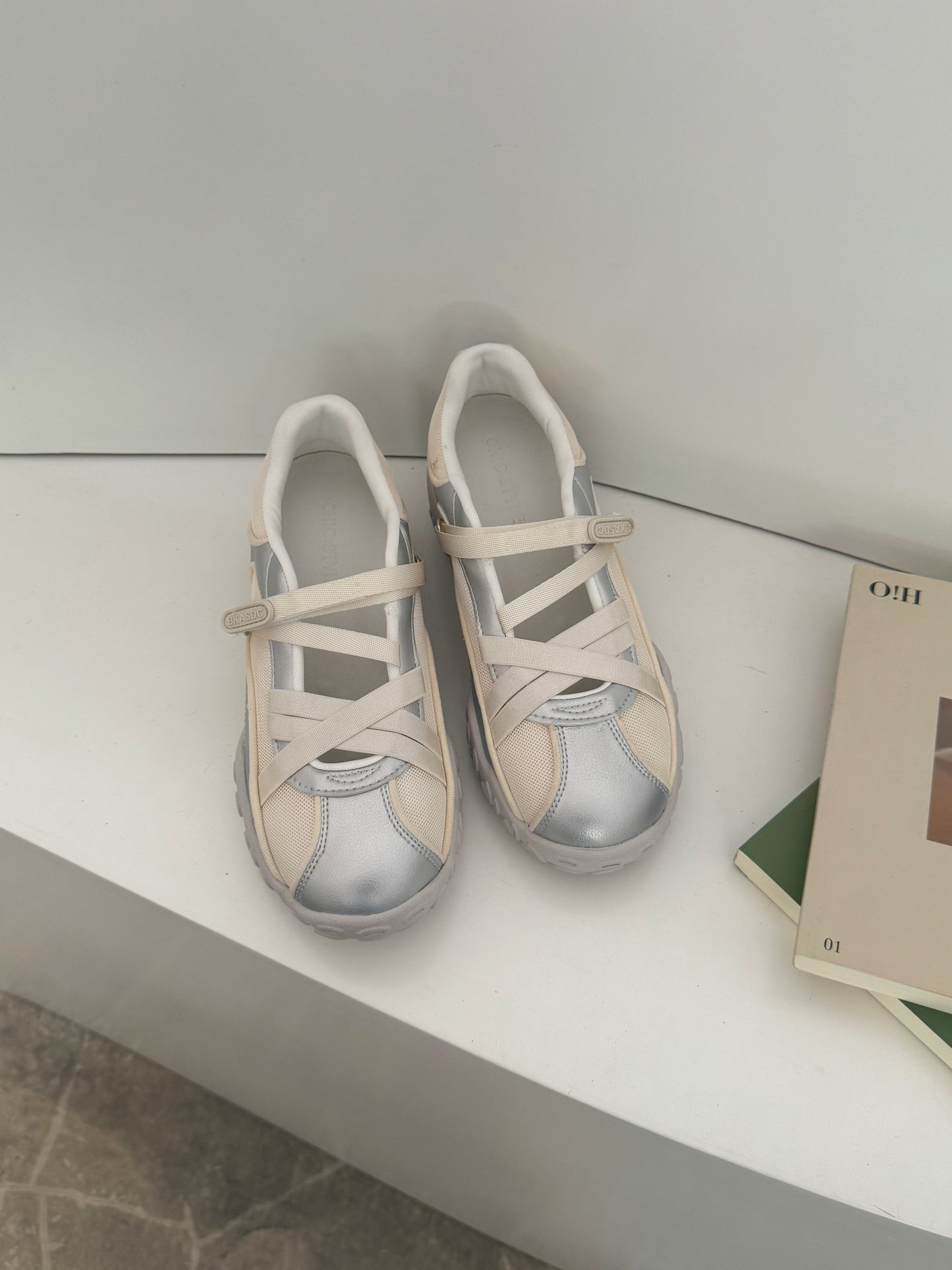 Off Duty Ballet Sneakers (Silver 37 40)