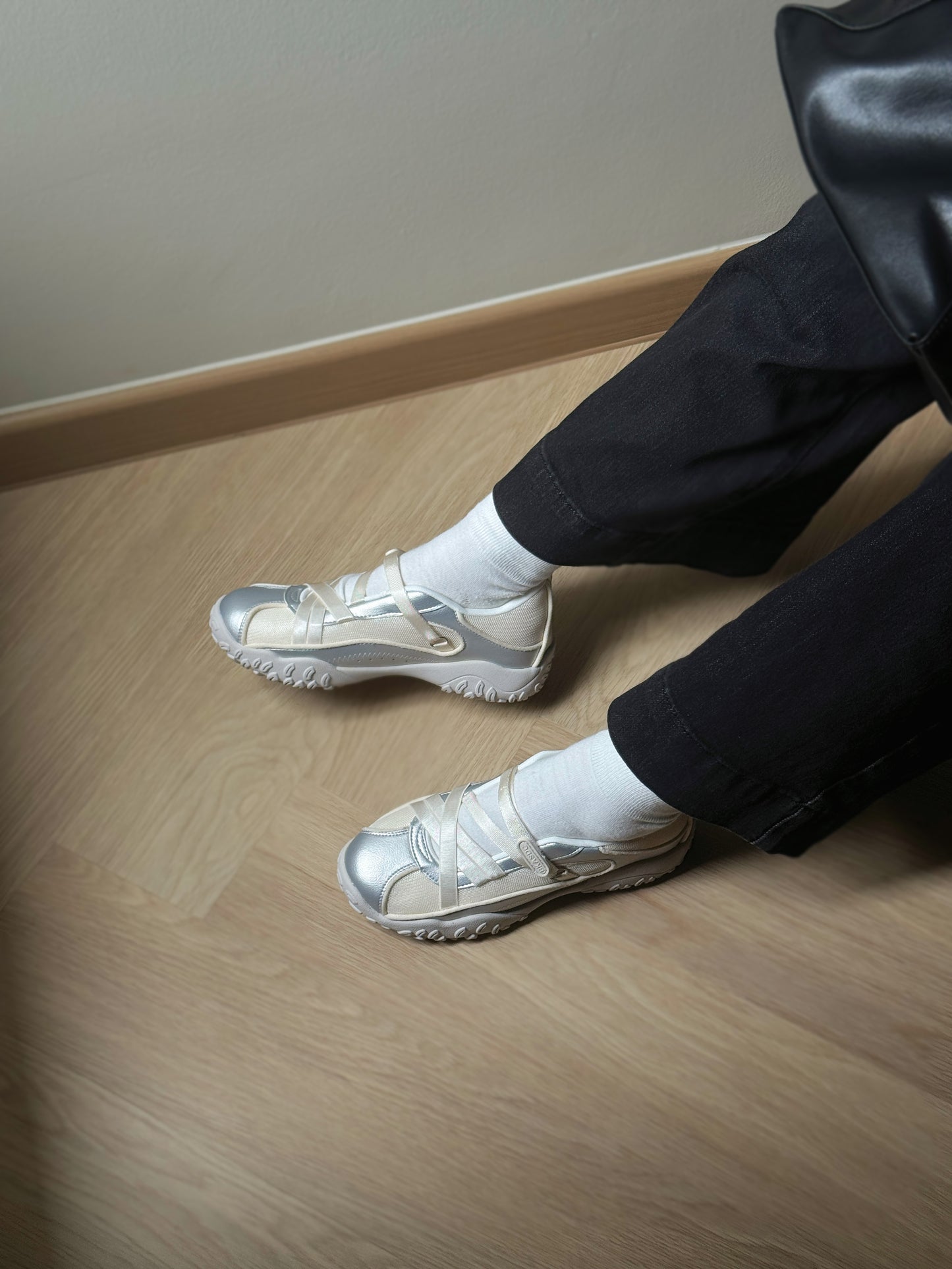 Off Duty Ballet Sneakers (Silver 37 40)