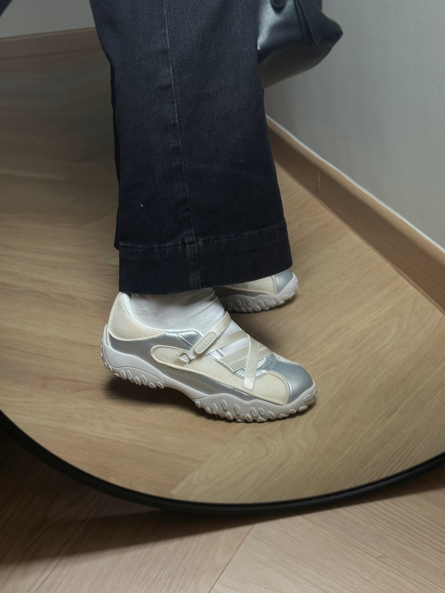 Off Duty Ballet Sneakers (Silver 37 40)