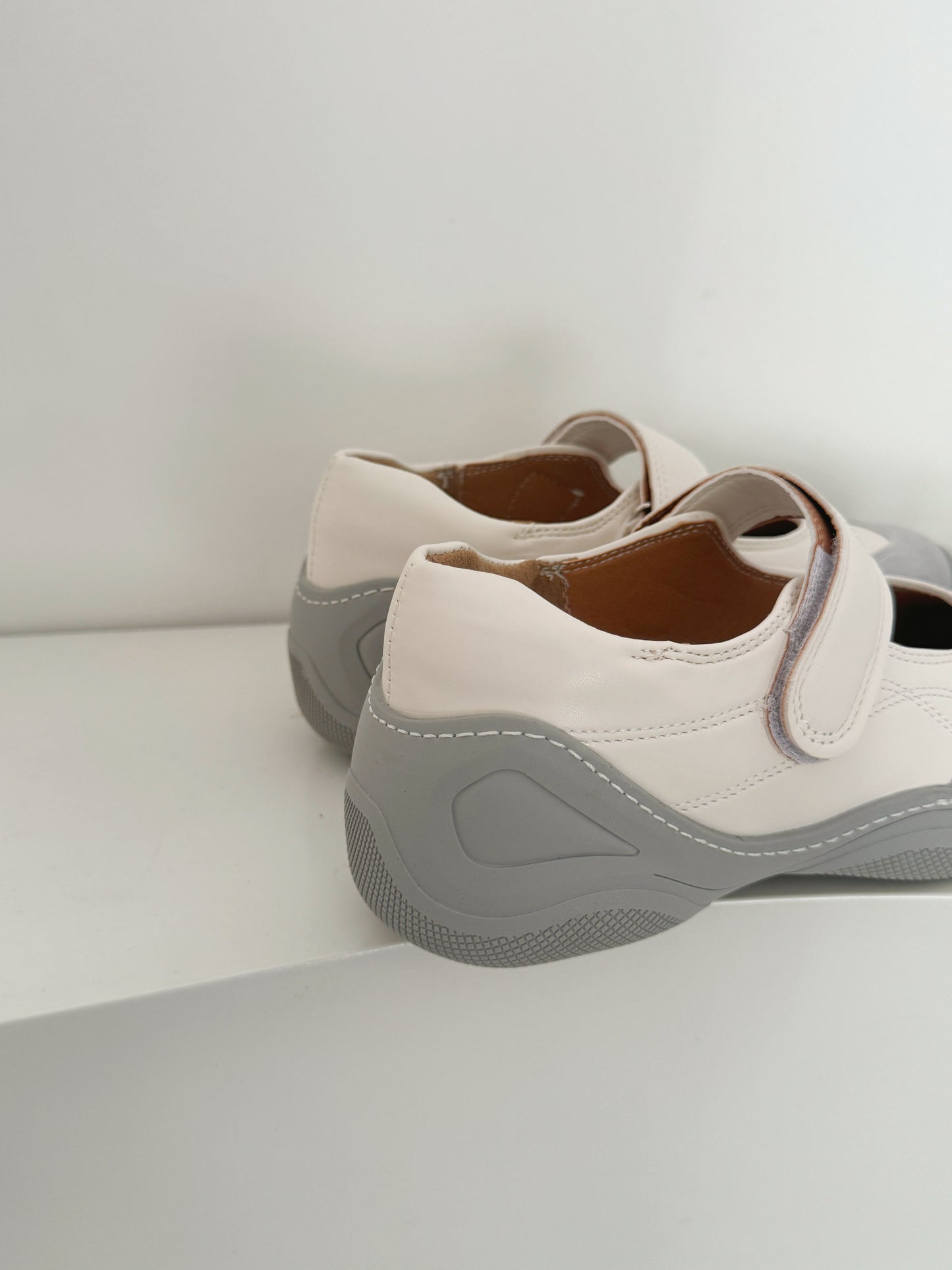 Good Time Ballet Sneakers (Cream White)