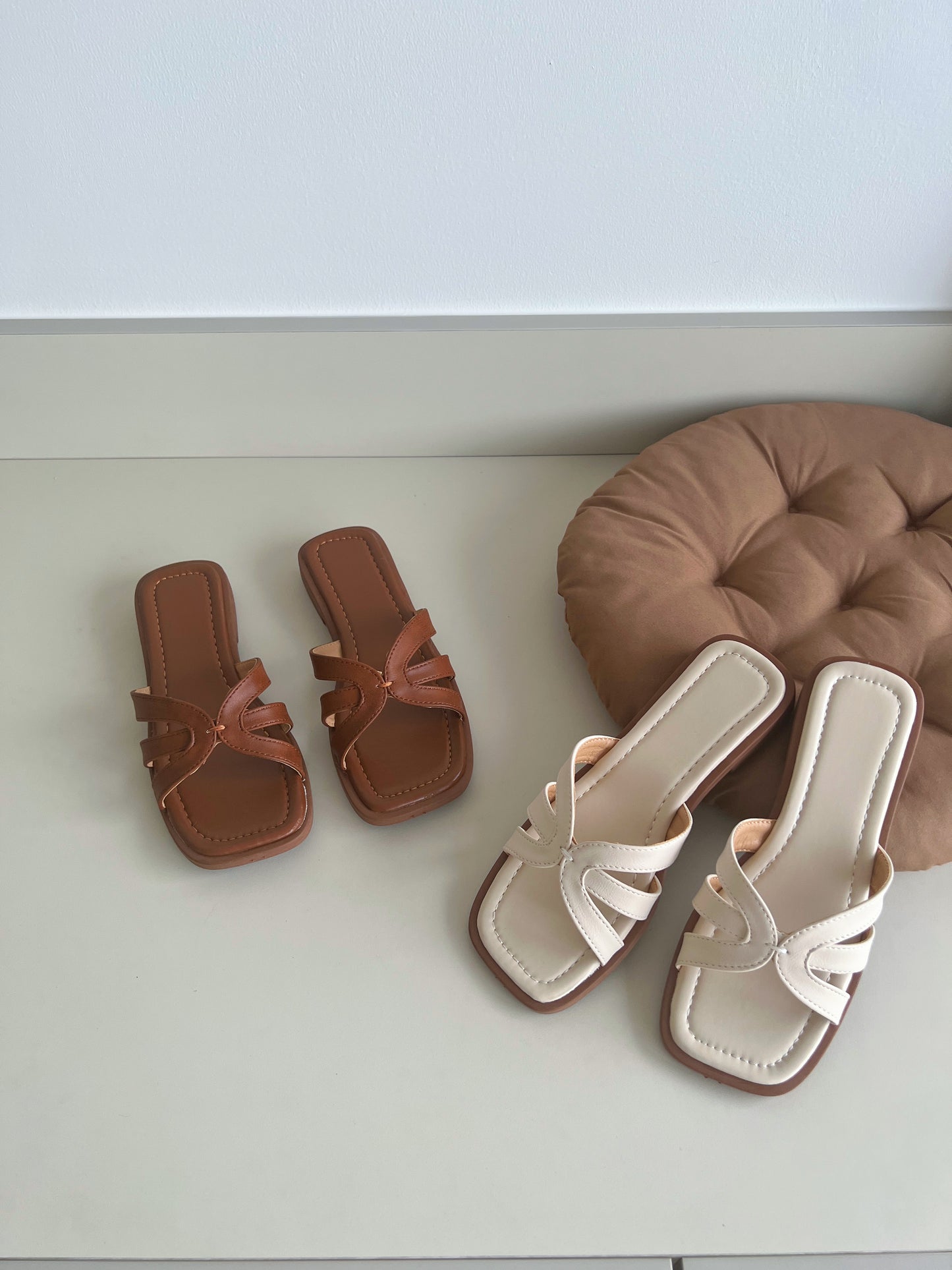 Dolly Slip On Sliders (Cream)