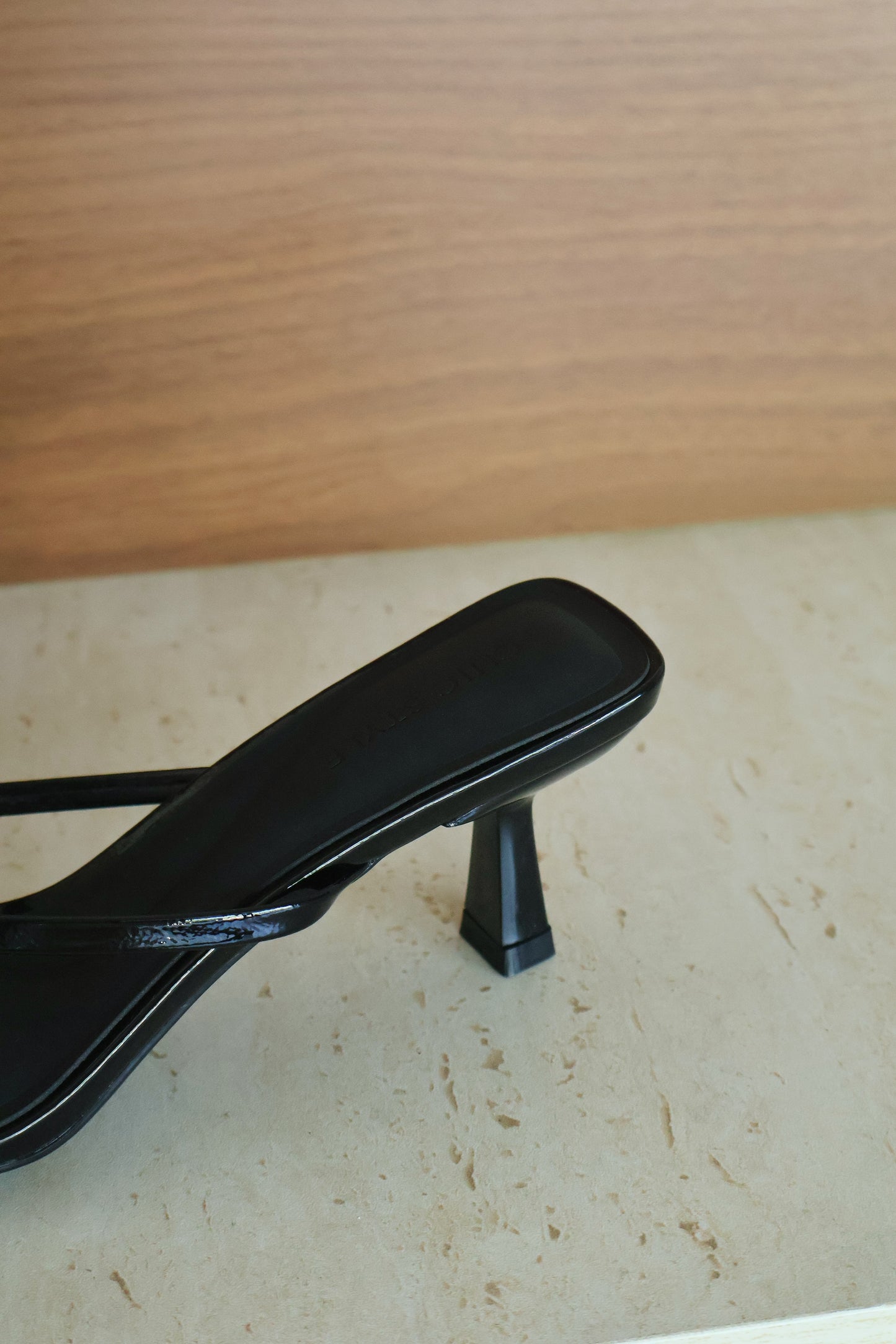Kelly Glossy Strappy Heels (Black)
