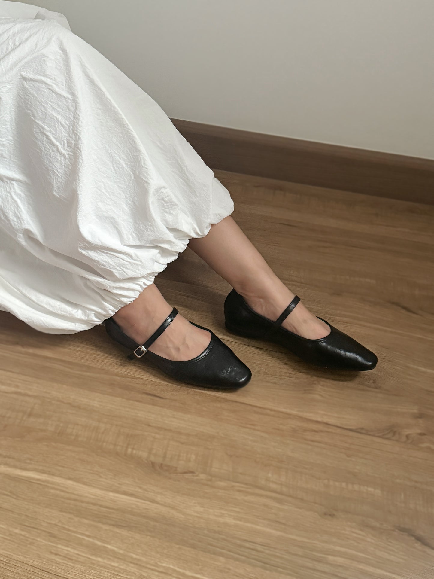 Jolene Mary Jane Flats (Black)