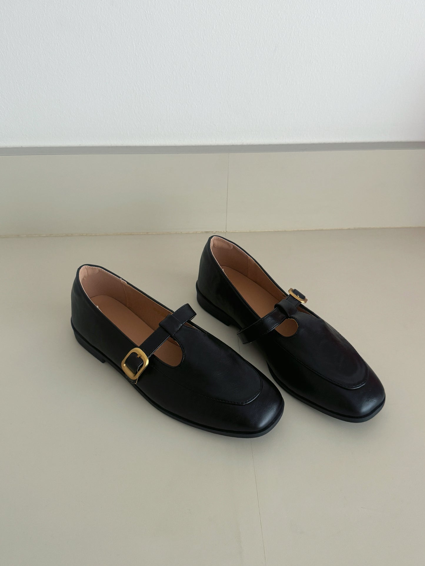 Raven Buckled Flat Loafers (Black)