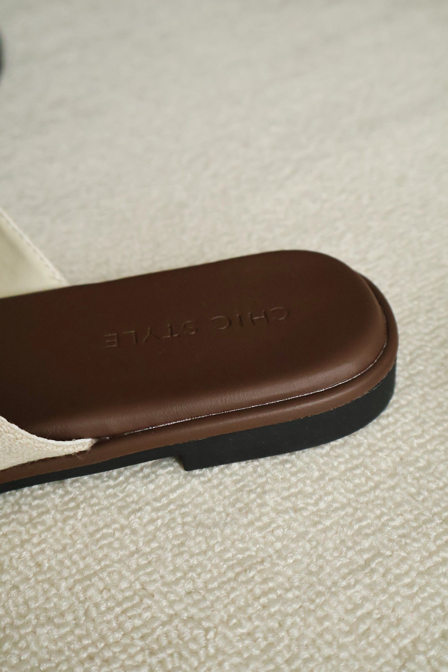 Ashton Ringtoe Sandals (Brown)
