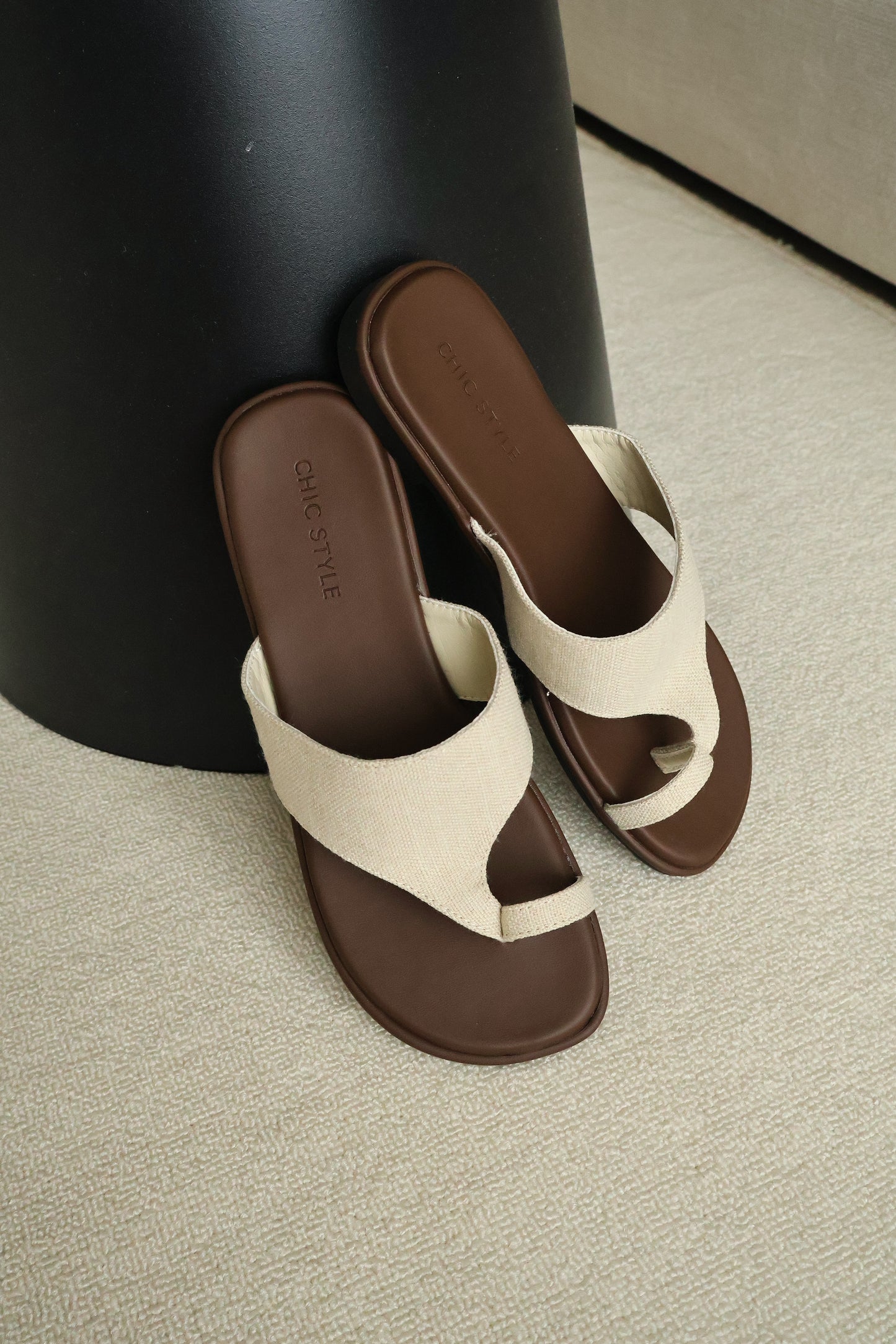 Ashton Ringtoe Sandals (Brown)