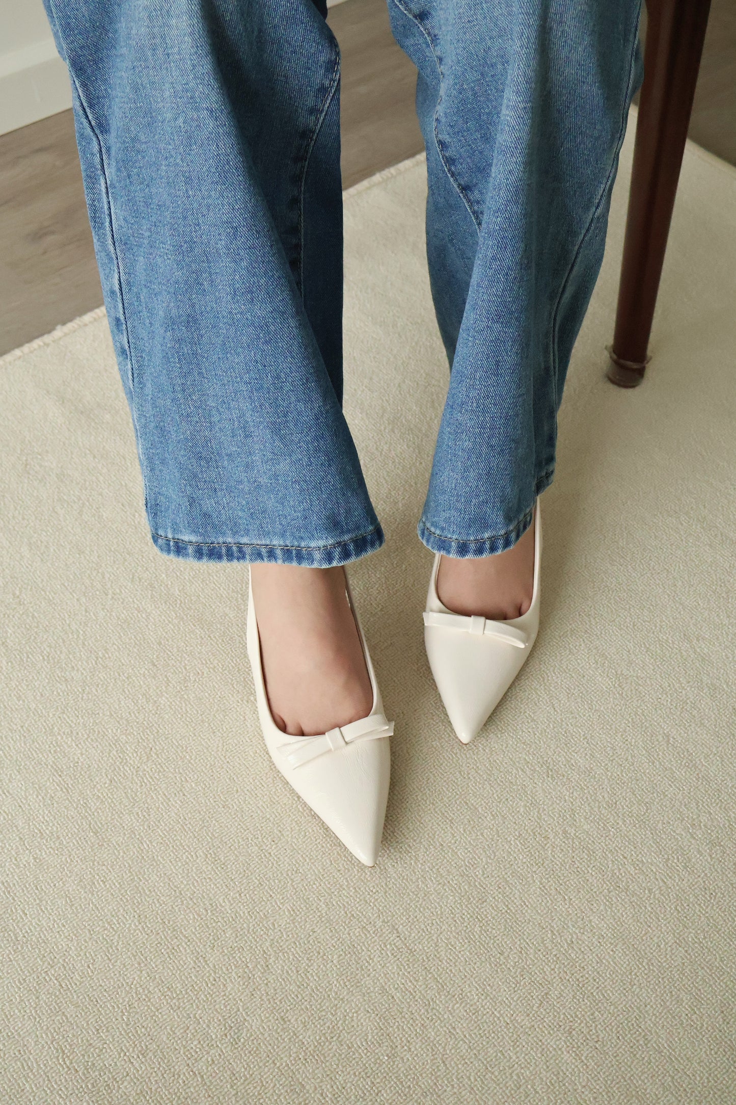 Eleanor Bow Slingback Pointed Heels (Cream White)