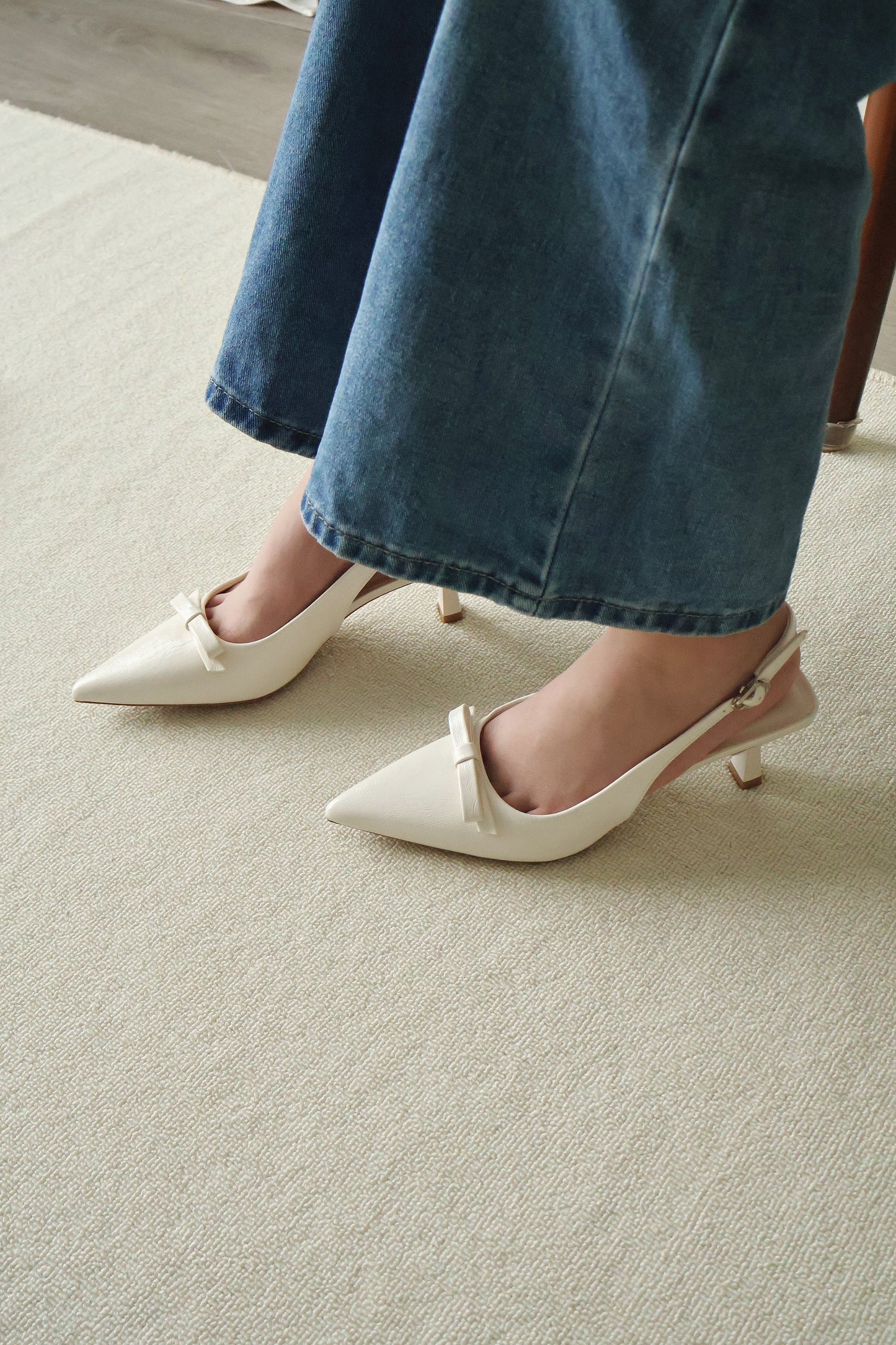 Eleanor Bow Slingback Pointed Heels (Cream White)