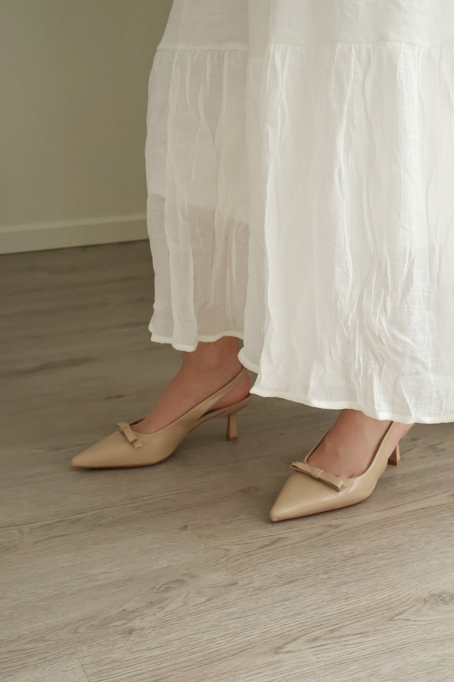 Eleanor Bow Slingback Pointed Heels (Khaki)