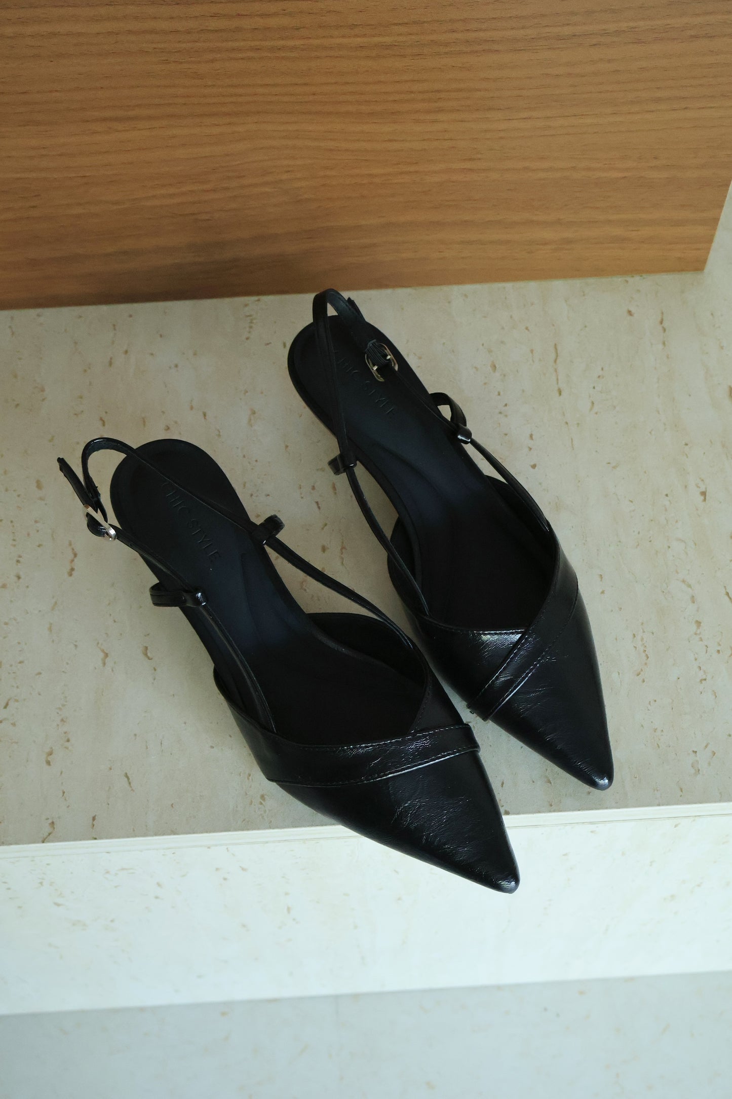 Joelle Pointed High Heels Pump (Black)