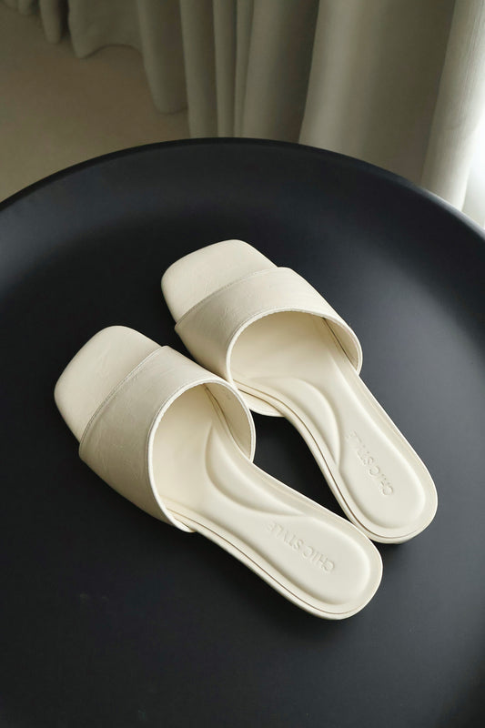 Yoana Casual Low Heels (Cream White)