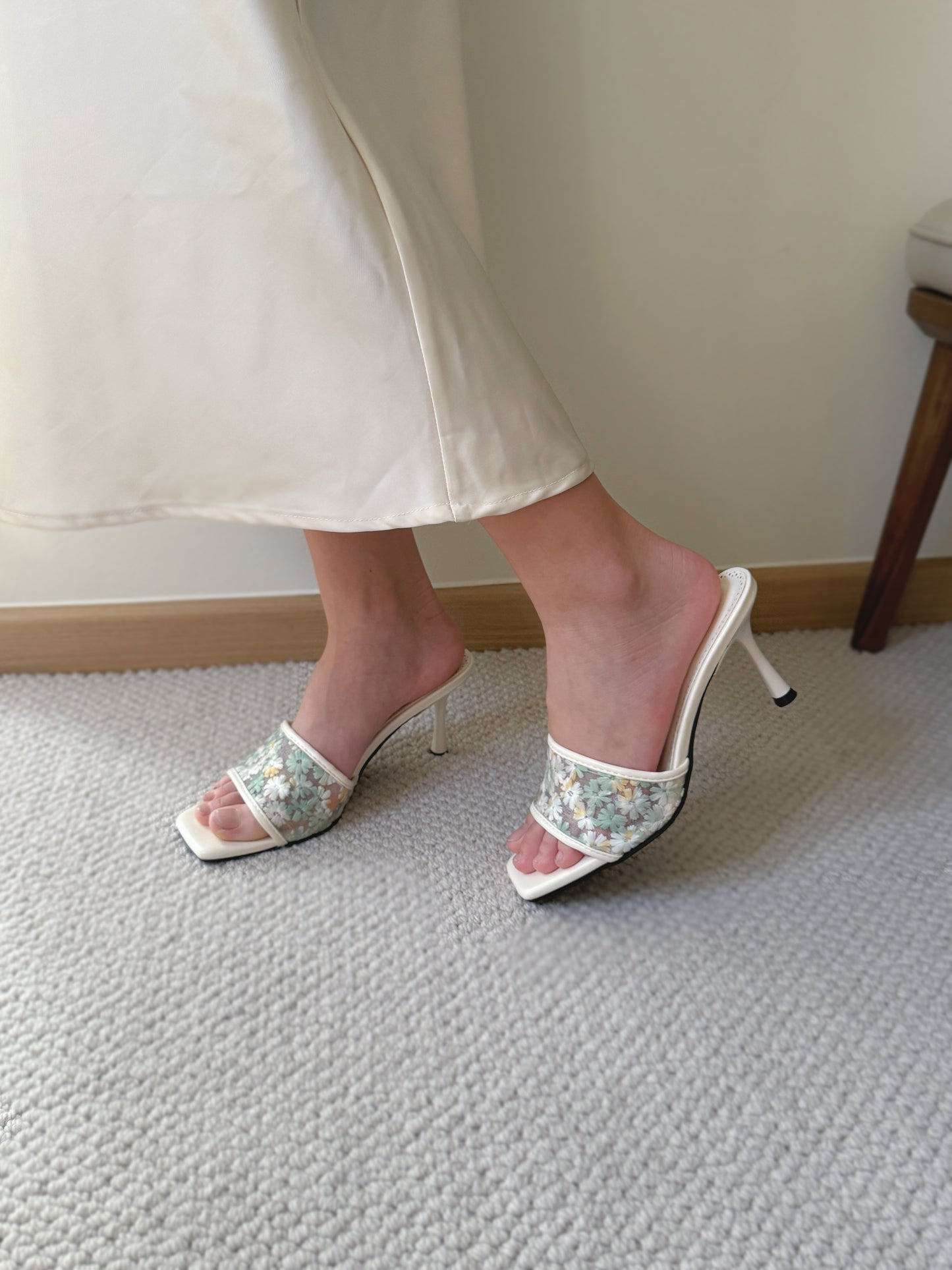 Chun Embroidered Heels (Cream White)