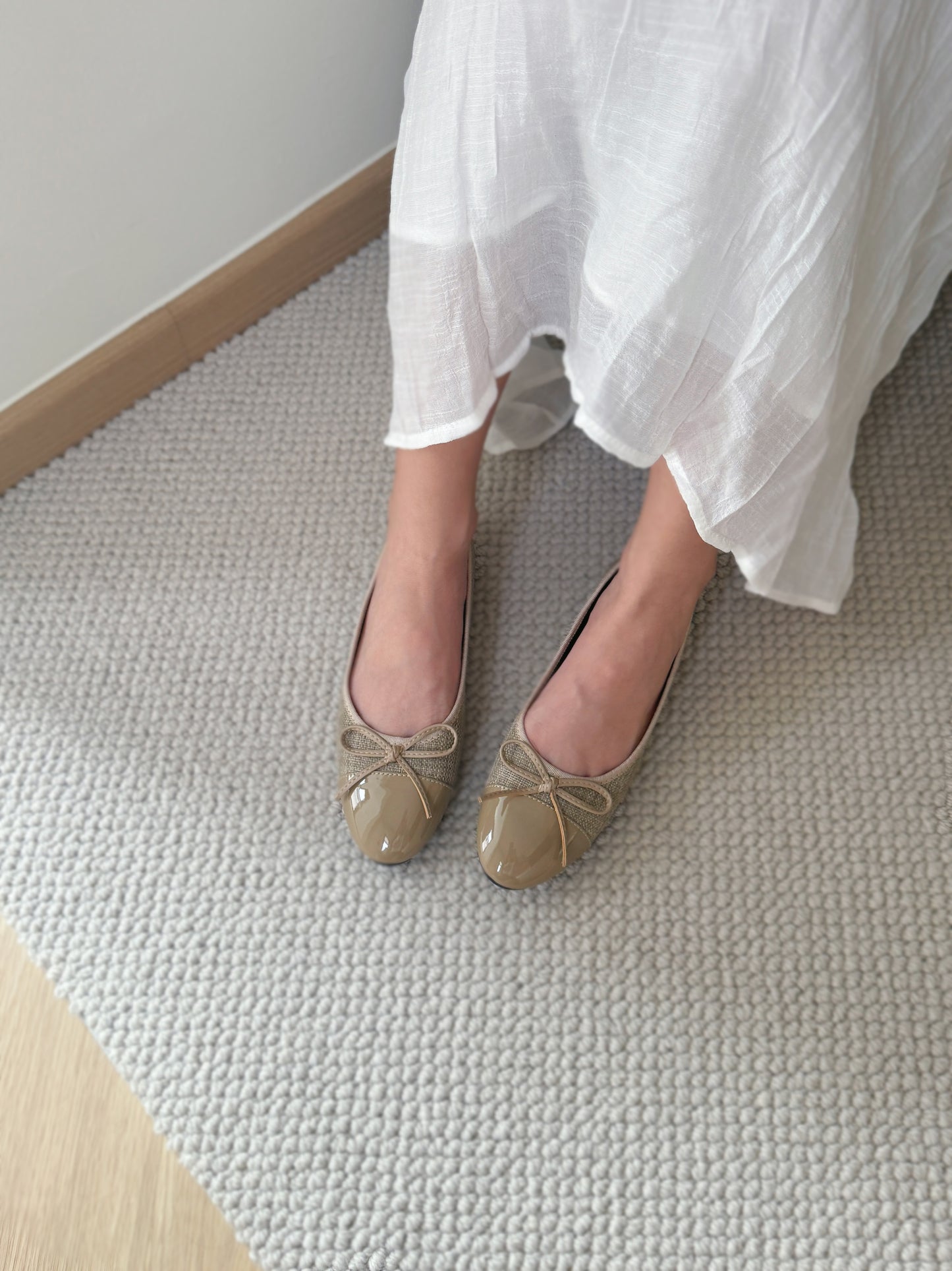 Jaclyn Tweed Ballet Flats (Khaki)