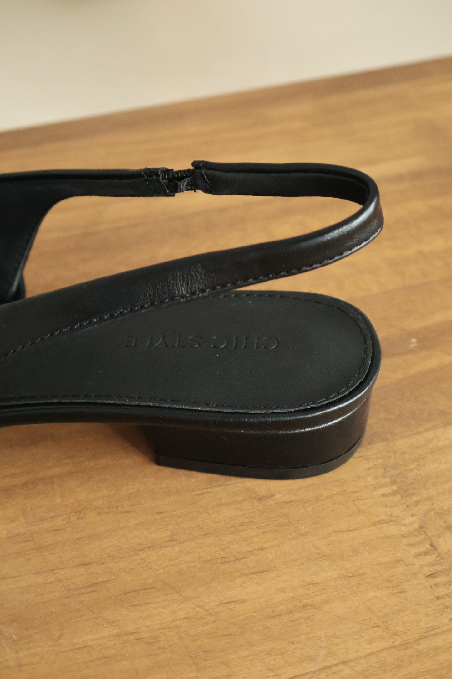 Liza Pointed Slingback Flats (Black)