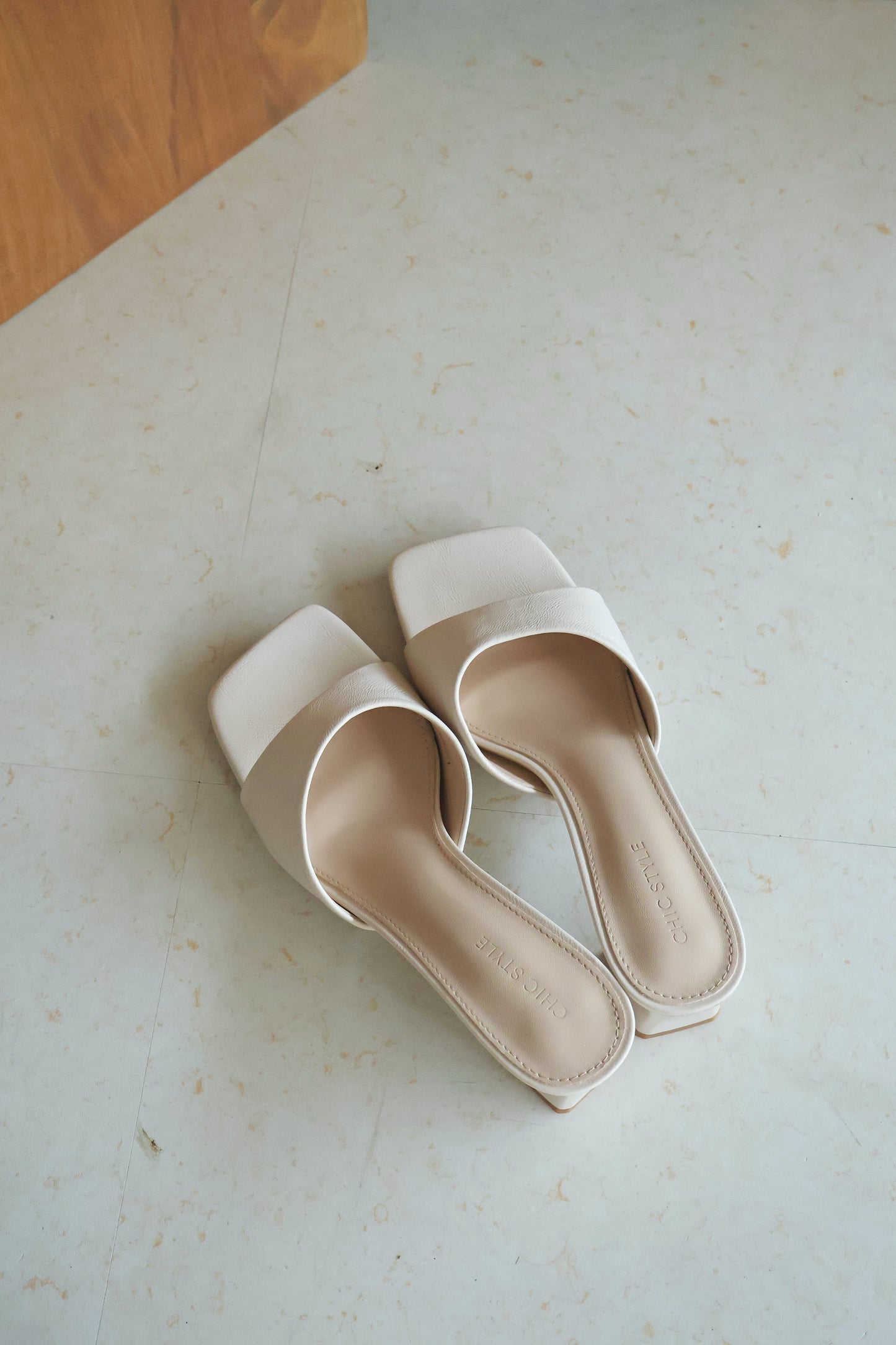 Rose Slip On Middle Heels (Cream White)
