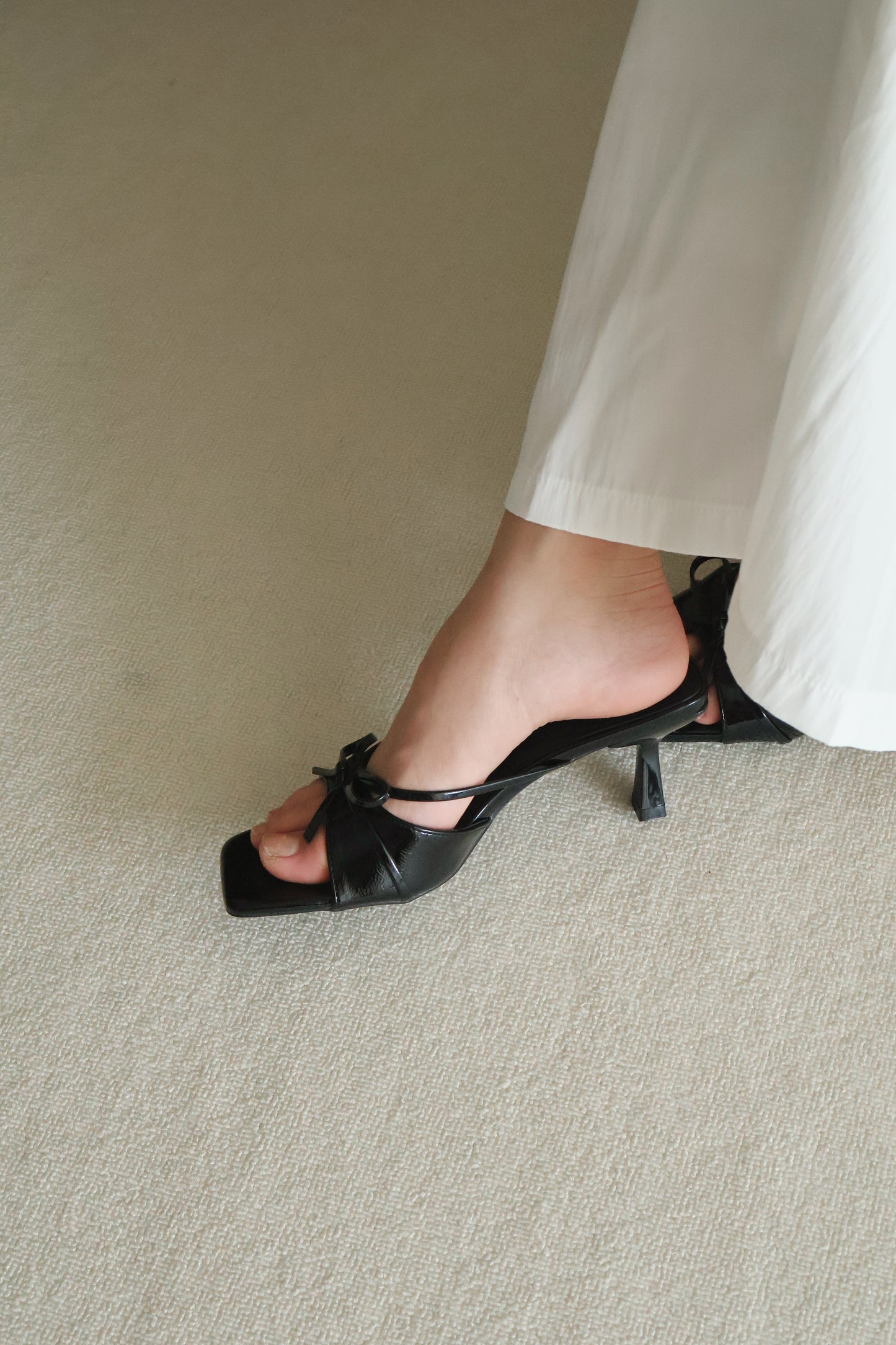 Yunice Bow Strappy Heels (Black)