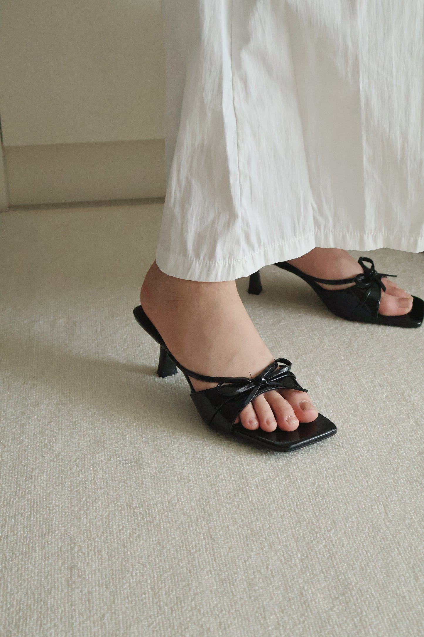 Yunice Bow Strappy Heels (Black)