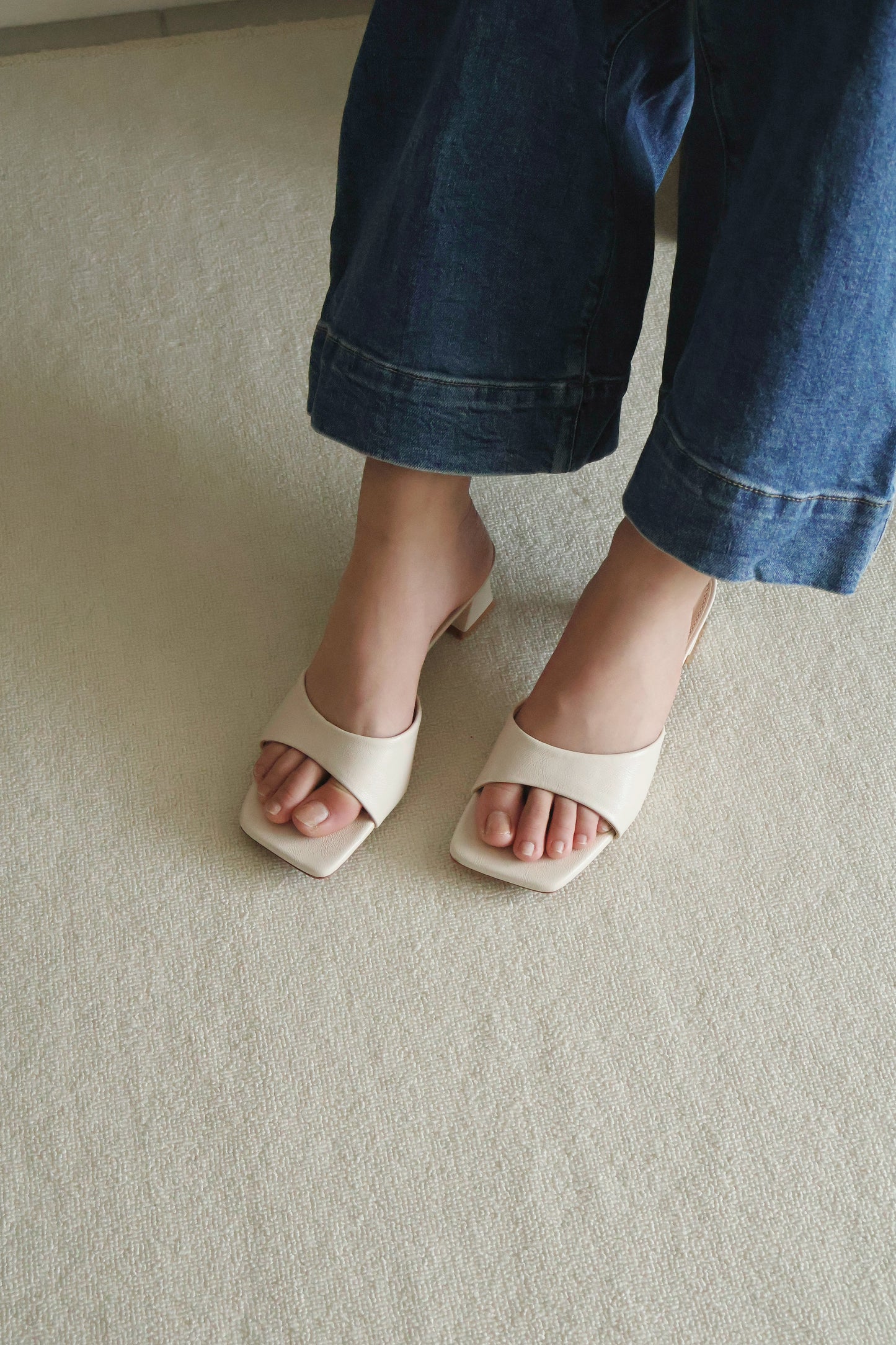 Rose Slip On Middle Heels (Cream White)
