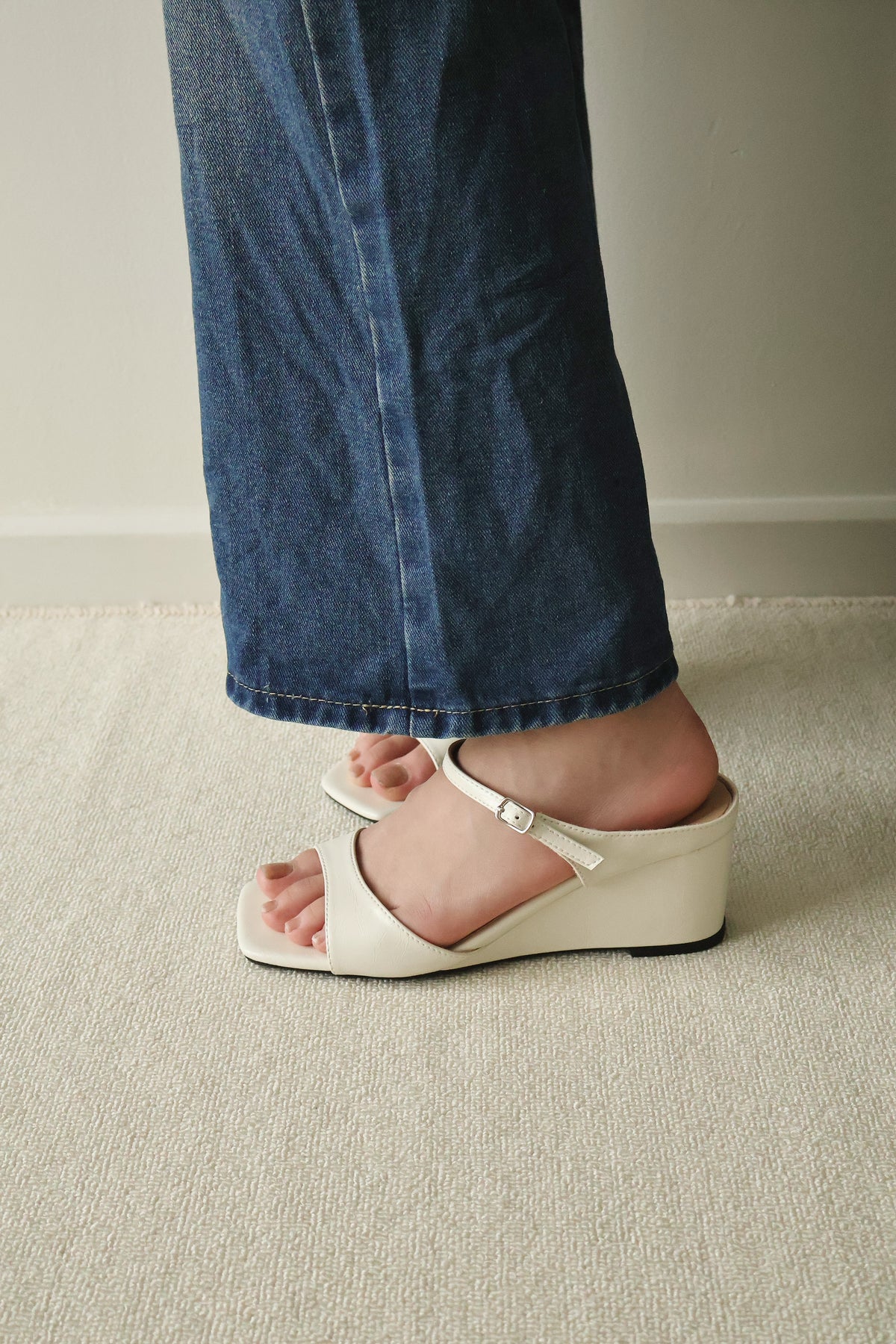 Asther Slip On Wedges (Cream White)