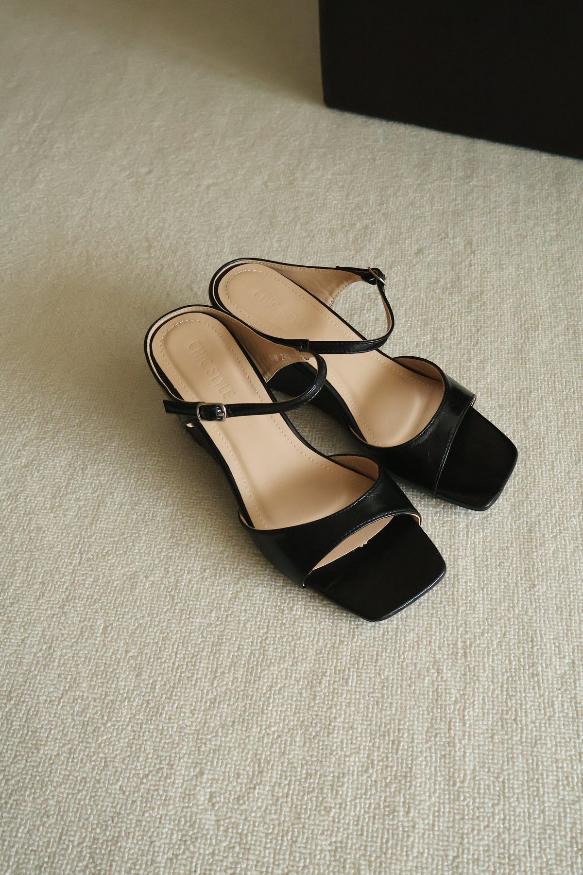 Asther Slip On Wedges (Black)
