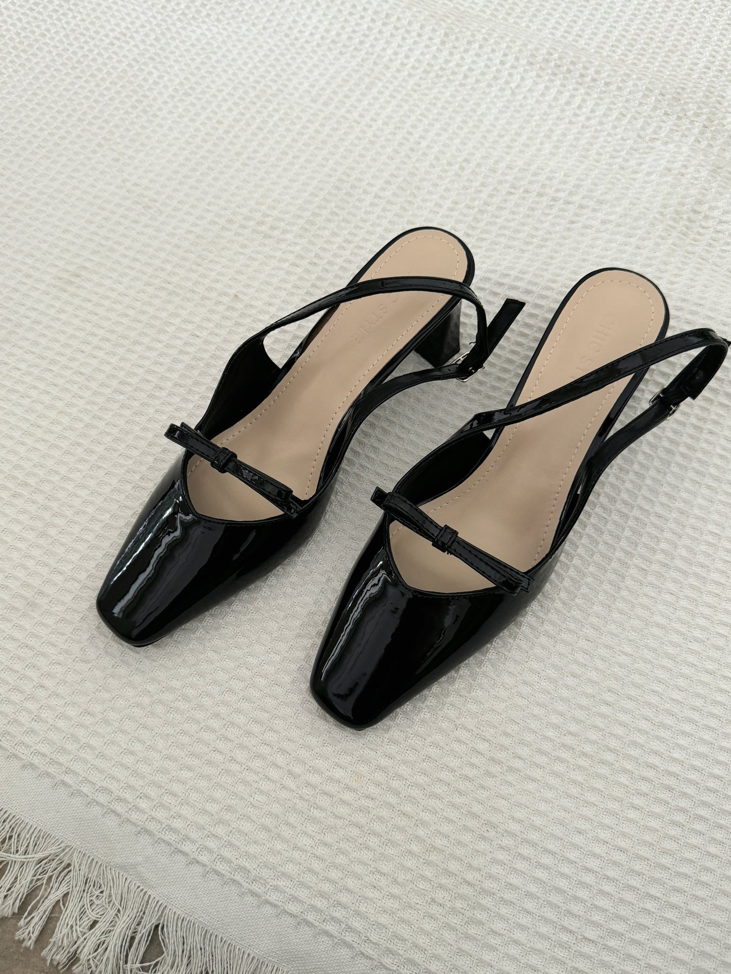 [Minor Defect] Size 39 Rica Slingback Heels in Black