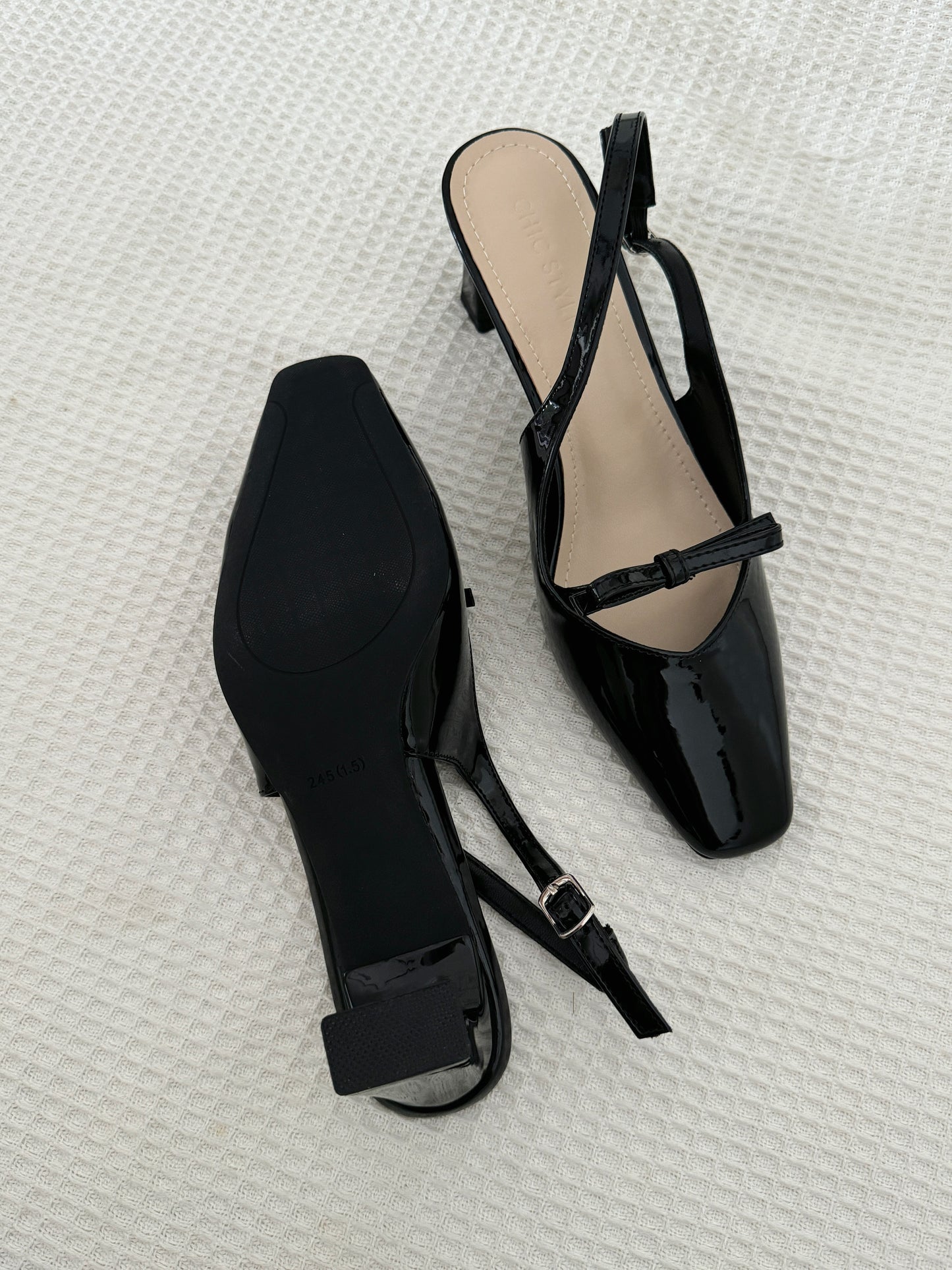 [Minor Defect] Size 39 Rica Slingback Heels in Black