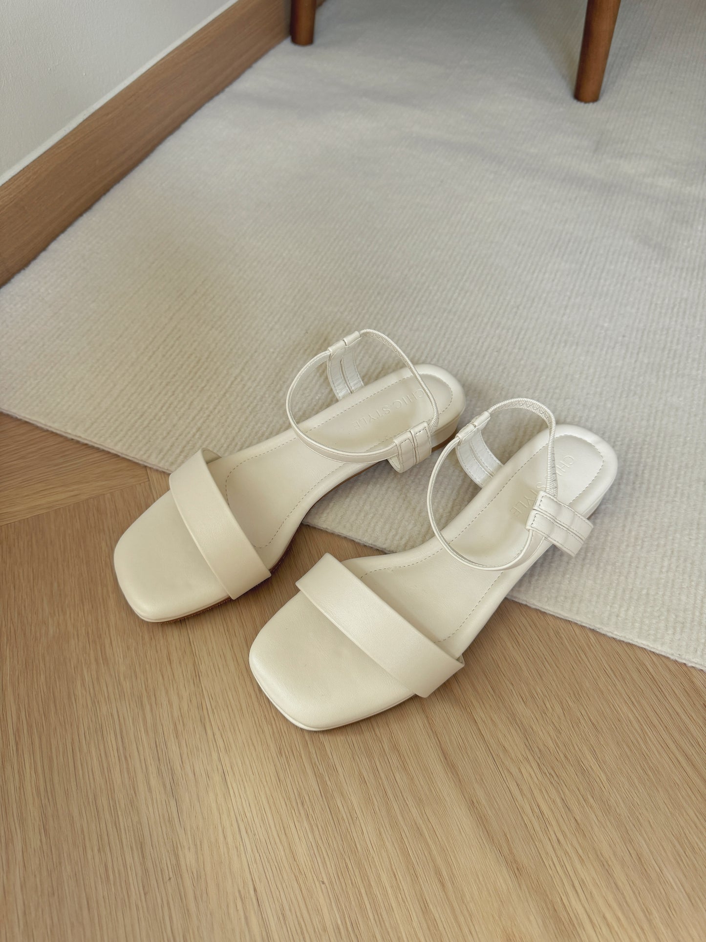 Tavia Slide Slingback Sandals (Cream White)