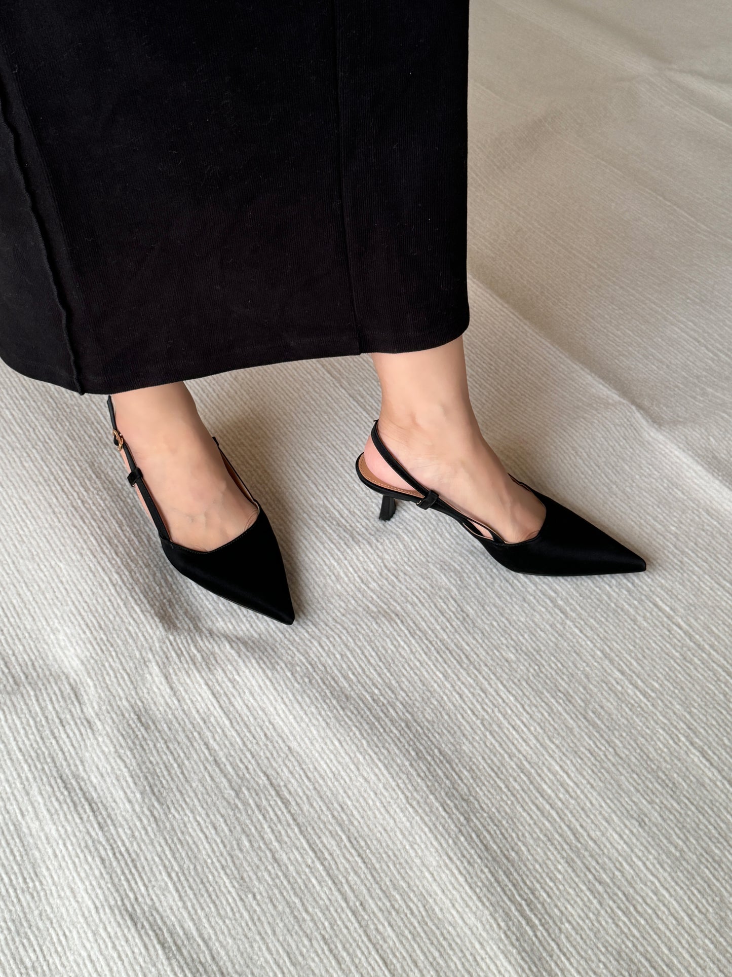 Nerissa Pointed Slingback Heels (Black)