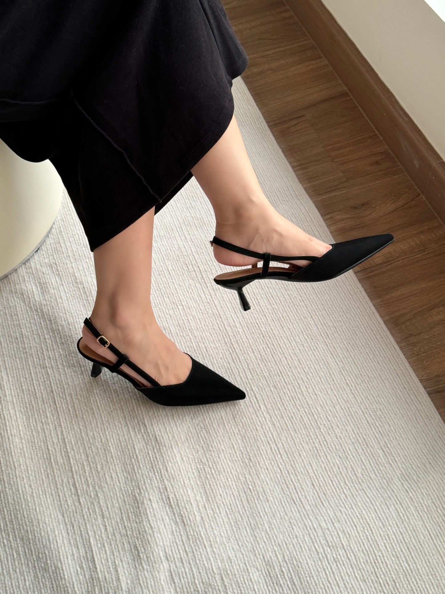 Nerissa Pointed Slingback Heels (Black)