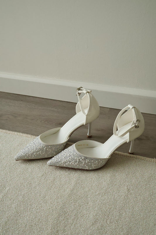 Miyeon Glitter Pointed Heels (White)