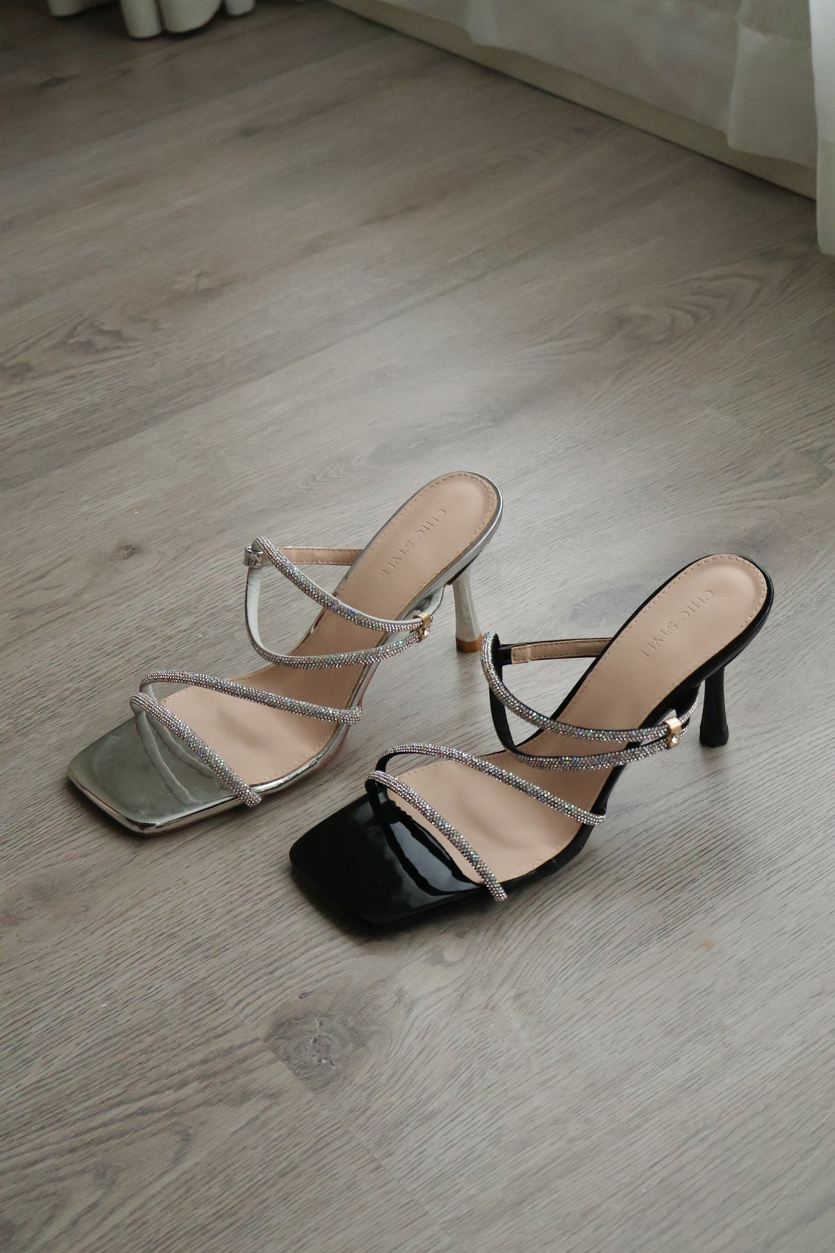 Klarra Rhinestone Strappy High Heels (Silver)