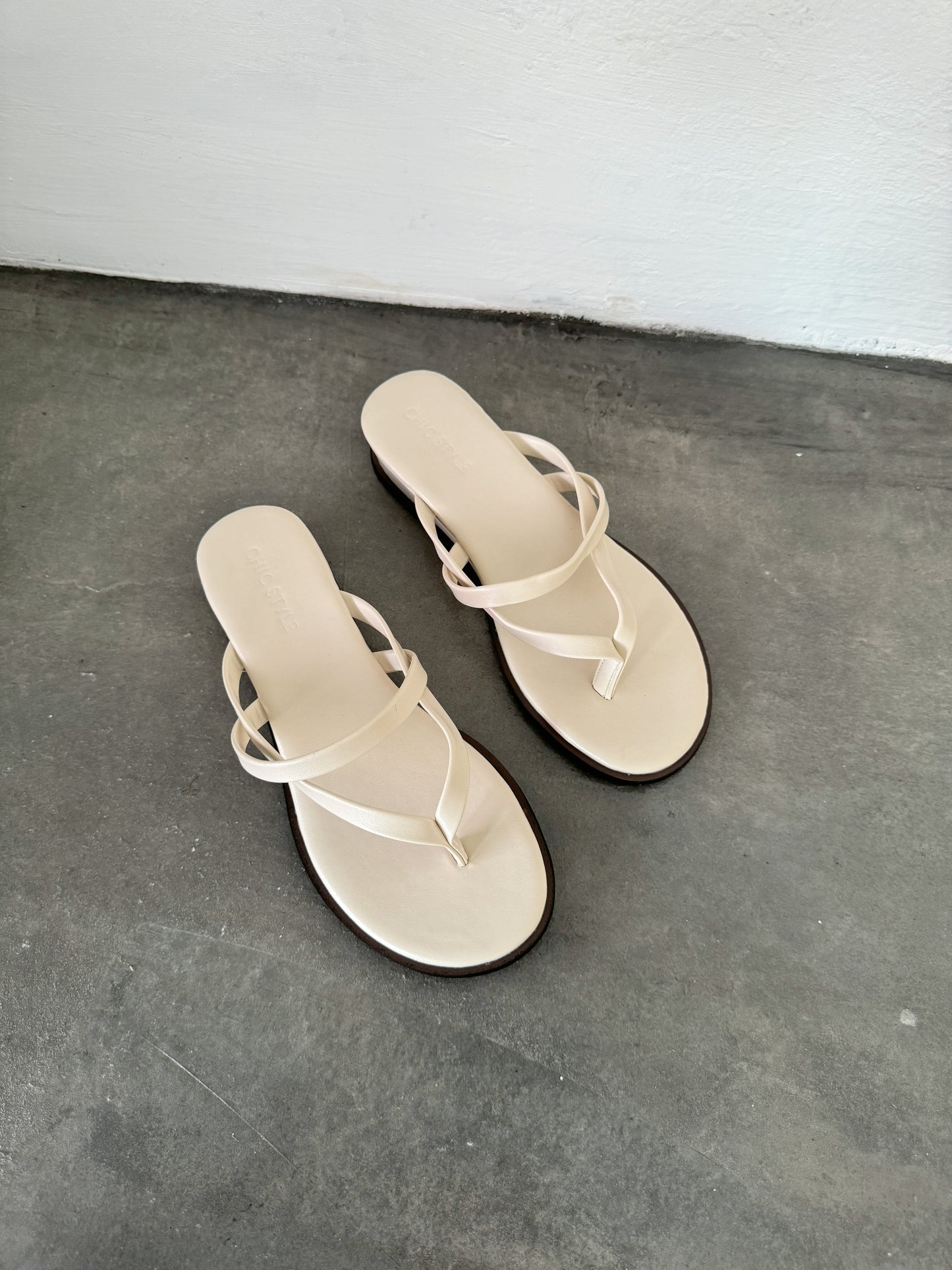 Luca Wedge Thong Sandals (Cream)