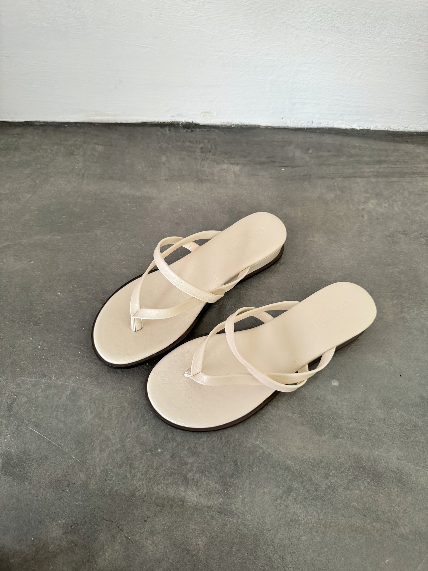 Luca Wedge Thong Sandals (Cream)