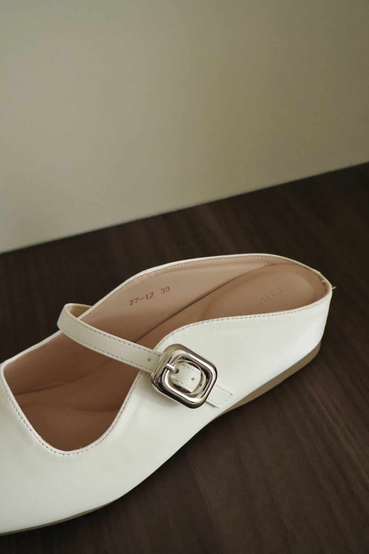 Jayne Slip On Mule (White)