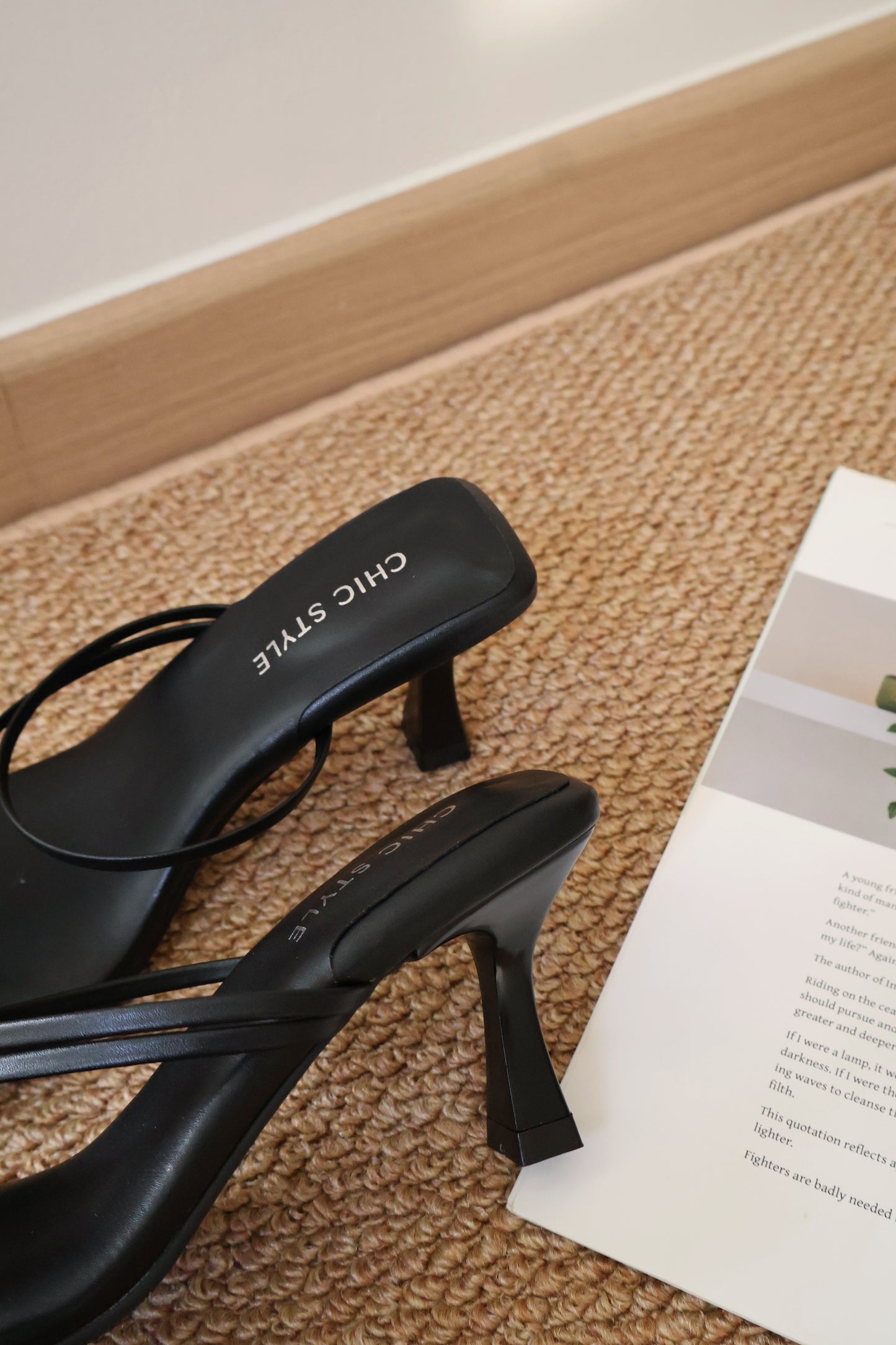 Valenne Strappy Heels (Black)