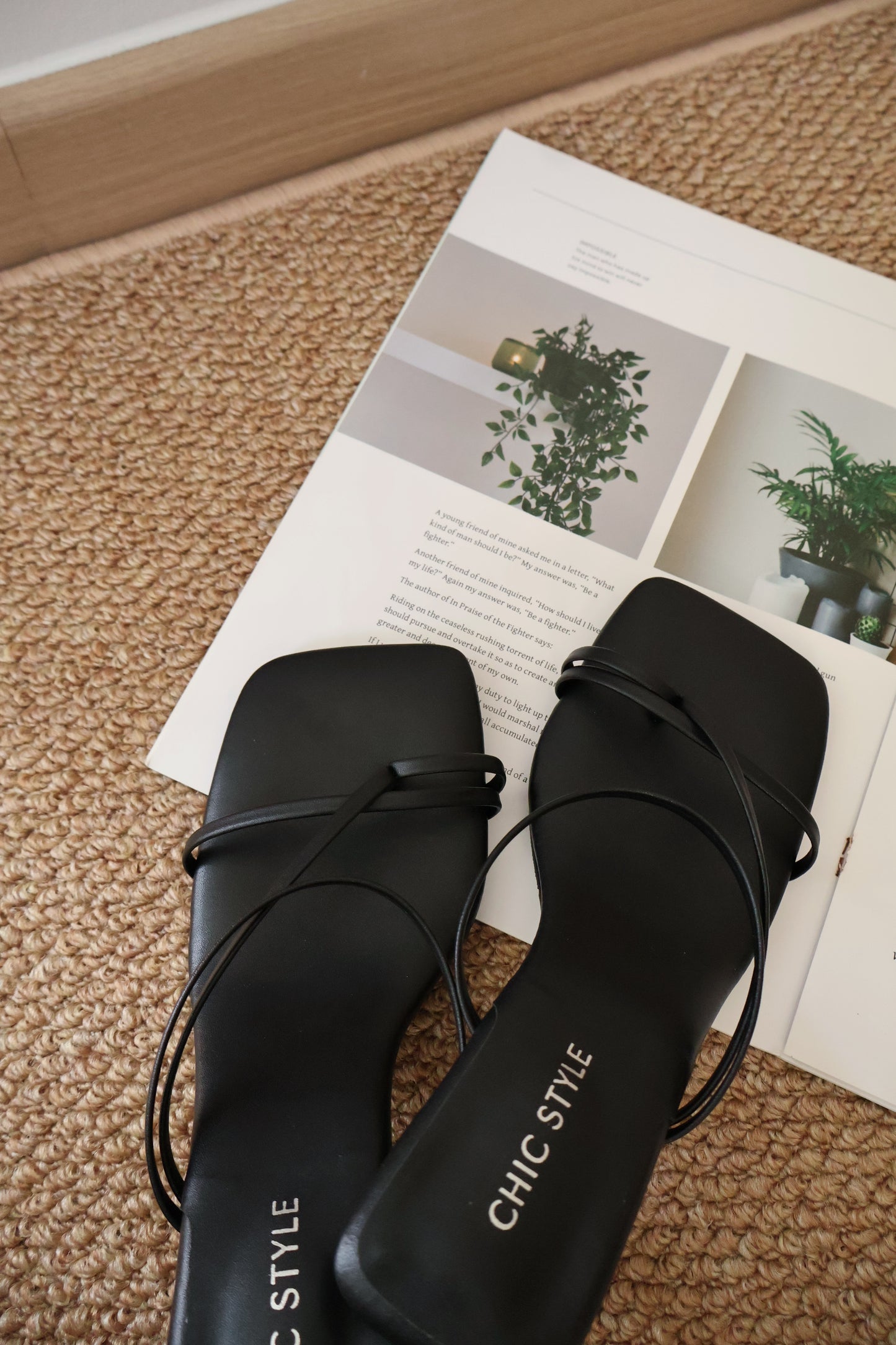 Valenne Strappy Heels (Black)