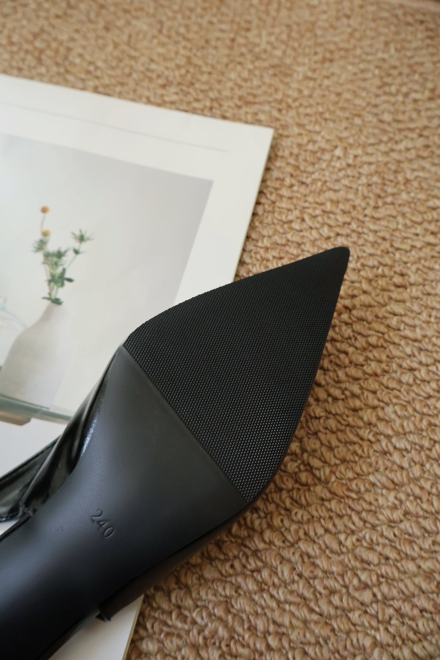 Elyn Stitchy Bow Heels (Black)