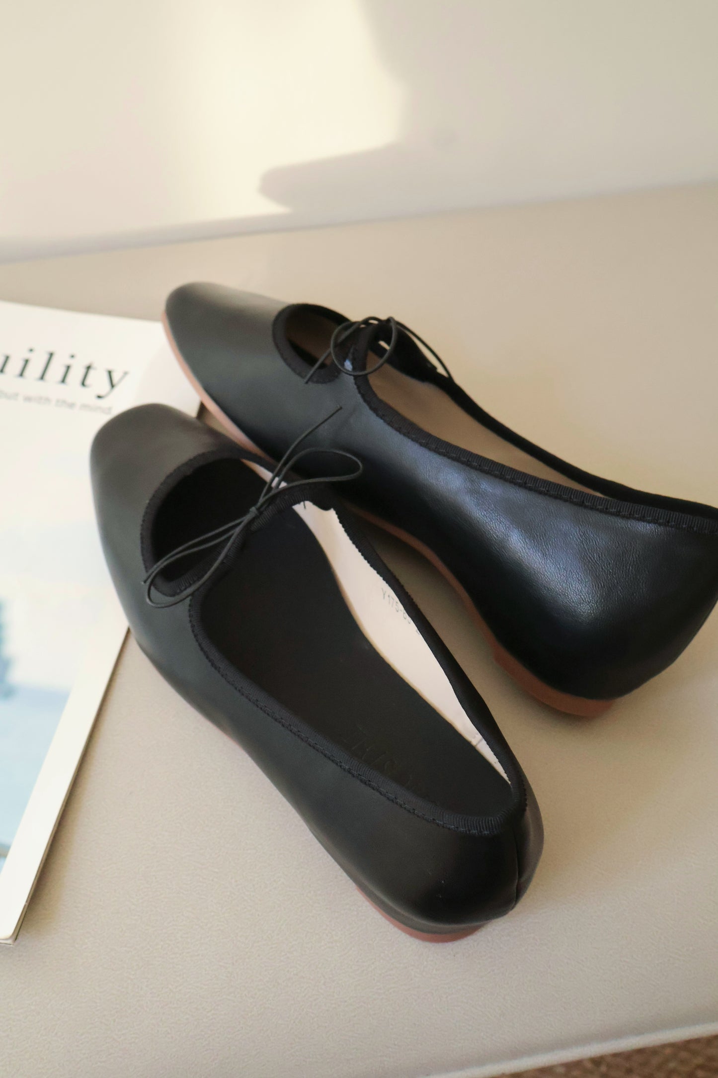 Bernice Mary Janes Flats (Black)