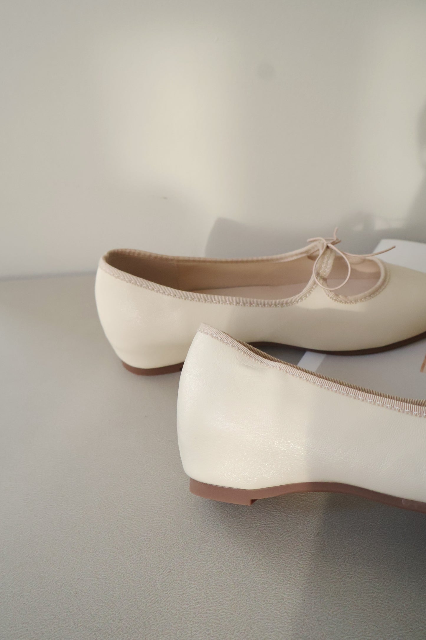 Bernice Mary Janes Flats (Cream White / 40 41)