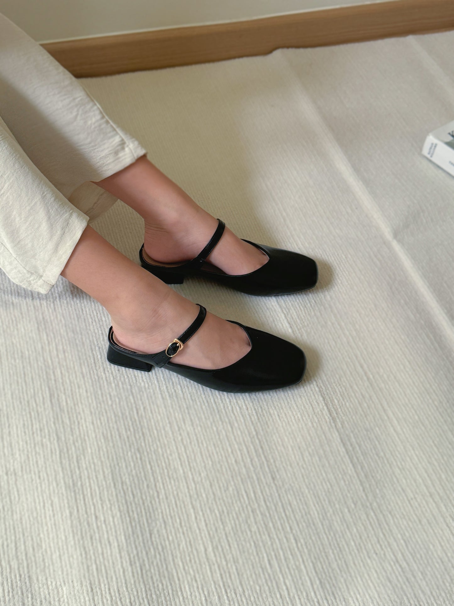 Shanell Slip On Mules (Black)