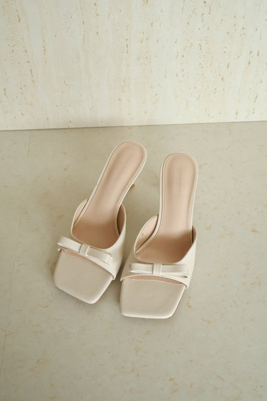 [Minor Defect] Size 38 Masha Heels