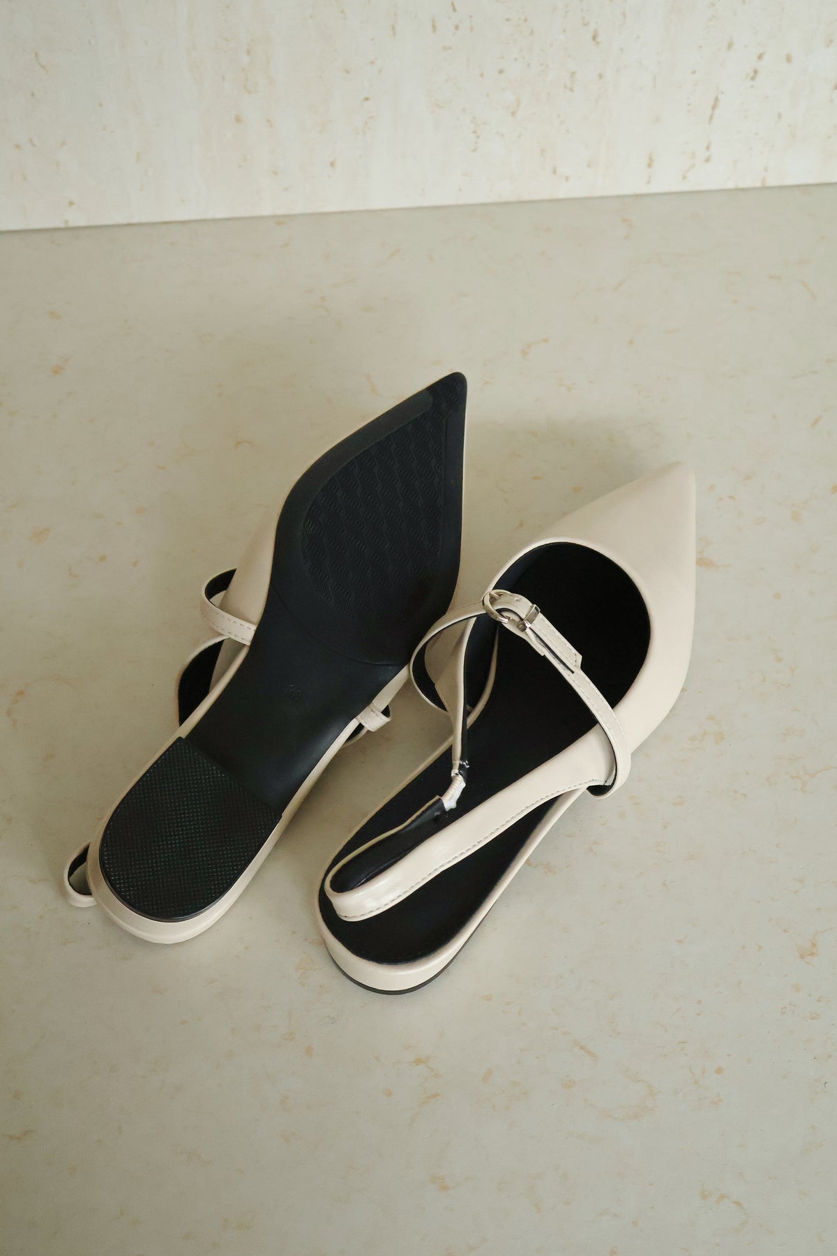 [Minor Defect] Size 38 Liza Heels