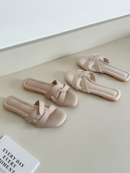 Francine Interlocking Comfy Sandals (Nude)