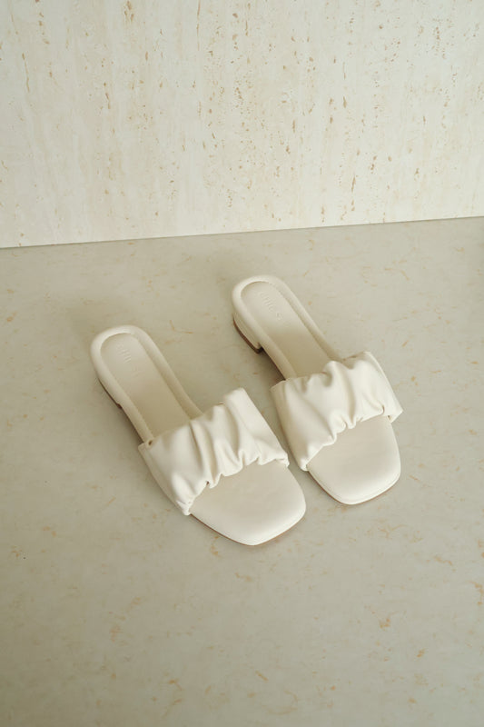 [Minor Defect] Size 35 Faye Low Heels