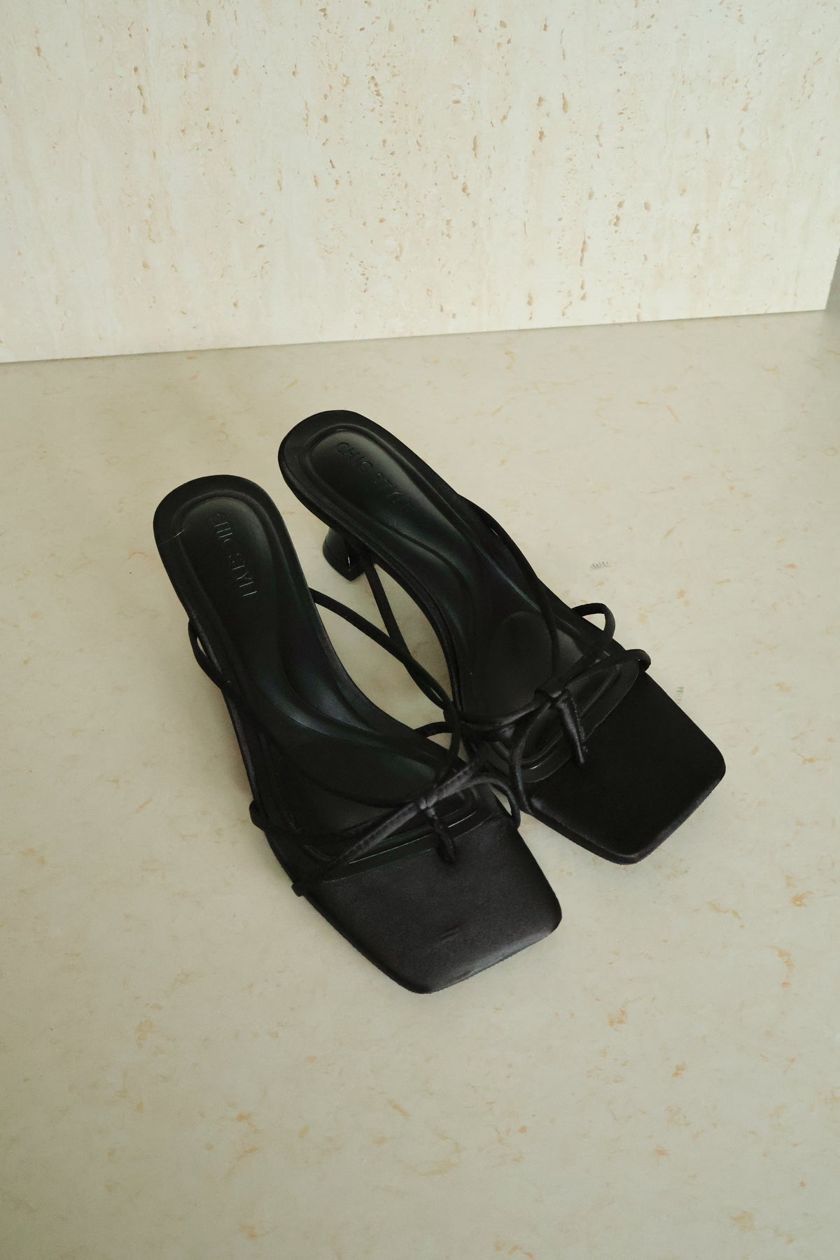 [Minor Defect] Size 40 Lane Heels
