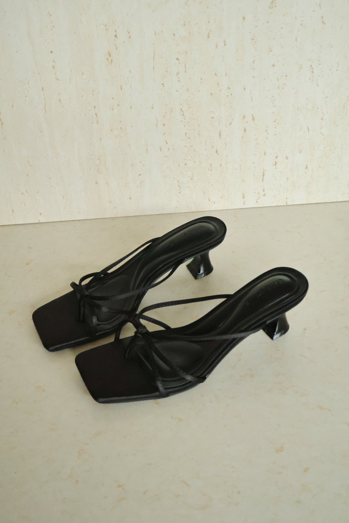 [Minor Defect] Size 40 Lane Heels