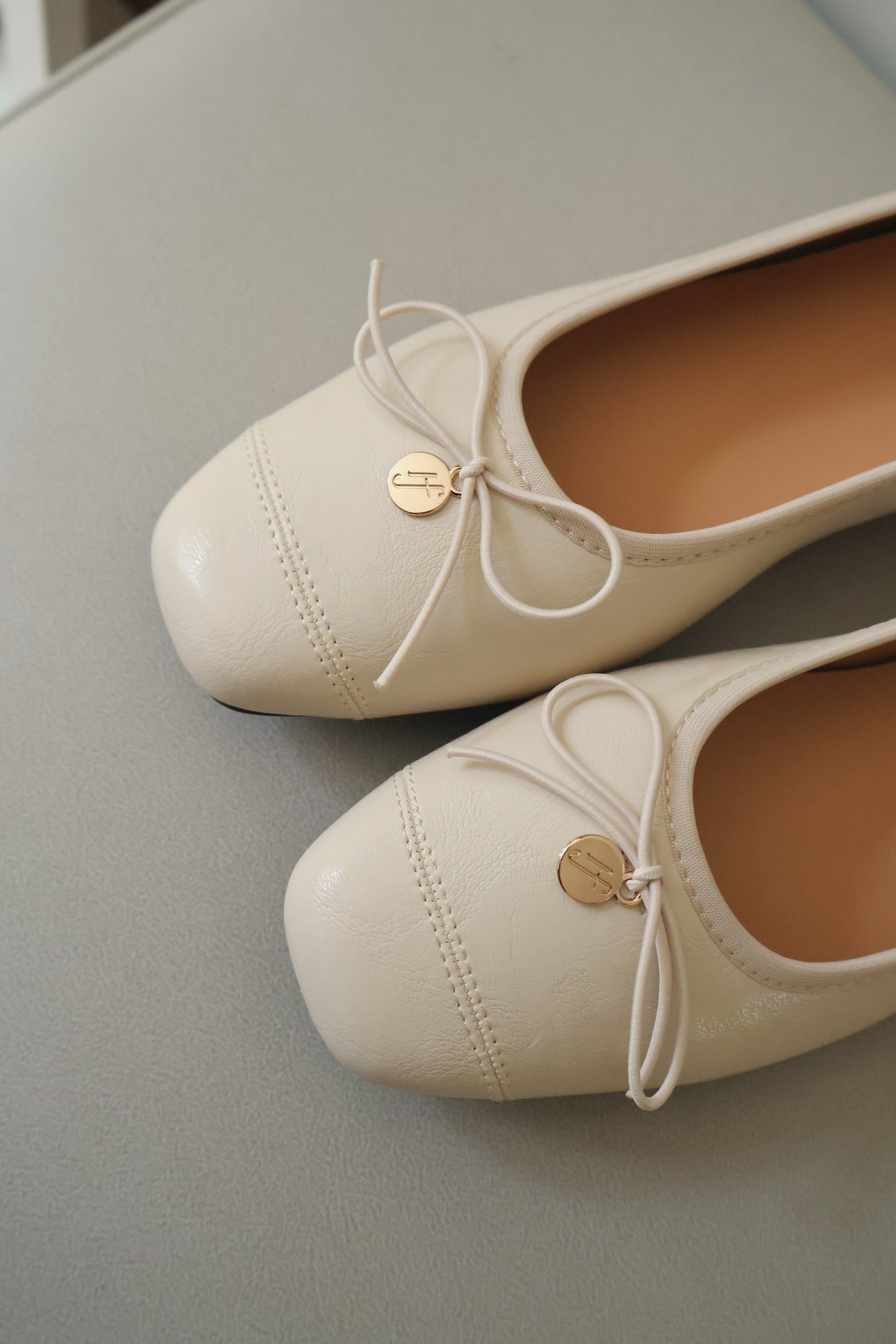 Jaycee Soft Ballet Flats (Cream White)