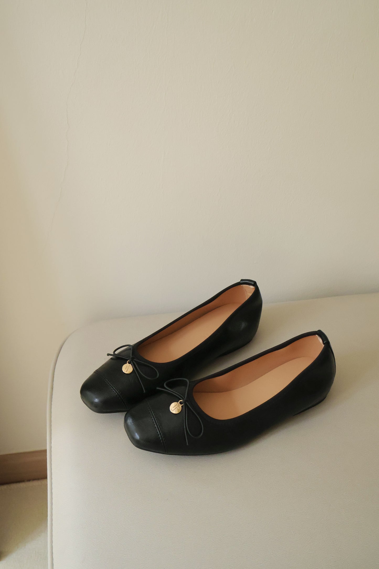 Jaycee Soft Ballet Flats (Black)